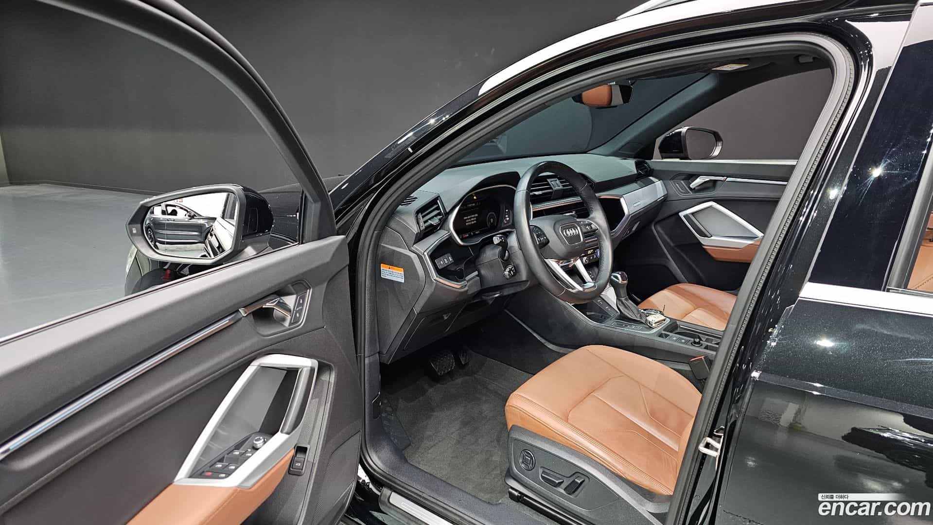 Q3 Audi 2022.11-OPTION-015