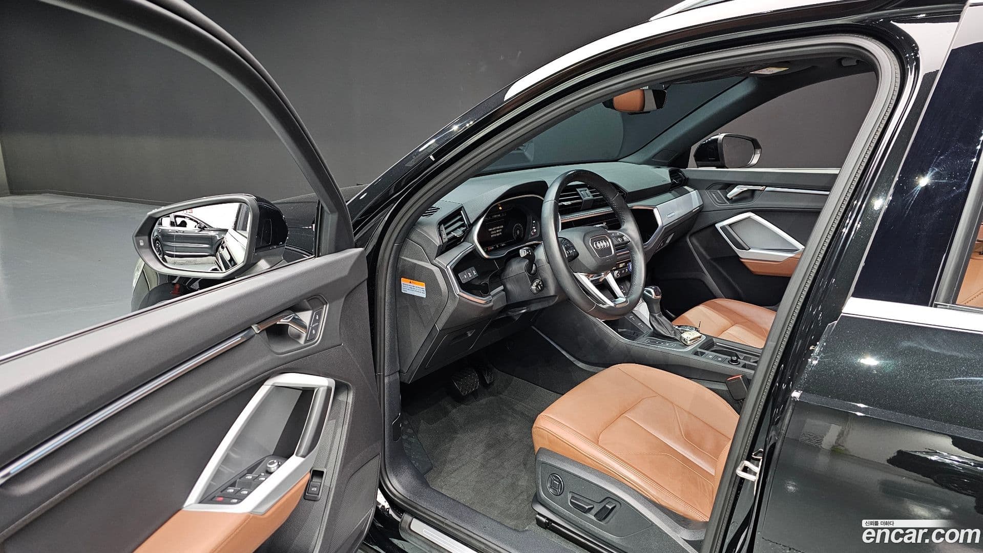 Main__Slider__Photo:Q3 Audi 2022.11-10