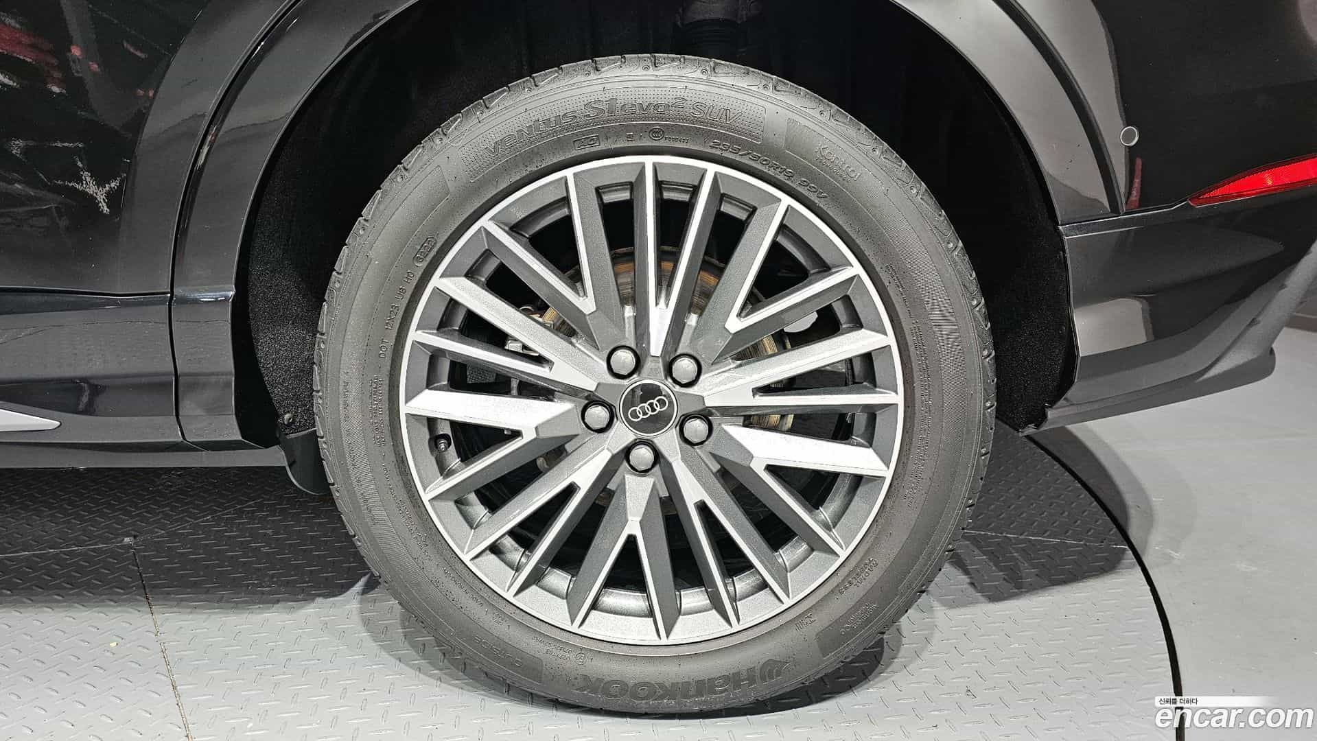 Q3 Audi 2022.11-OUTER-031