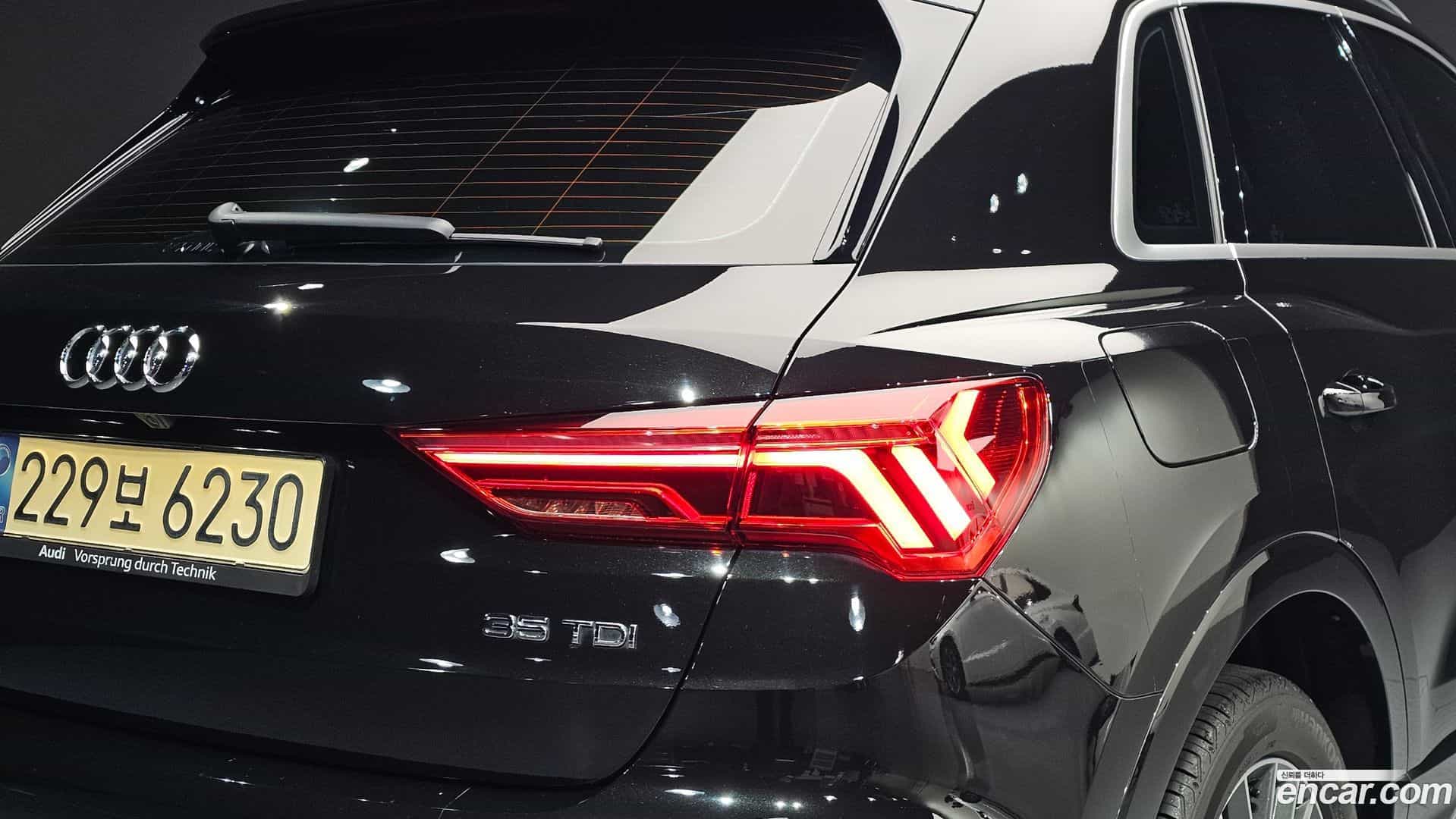 Q3 Audi 2022.11-OUTER-033
