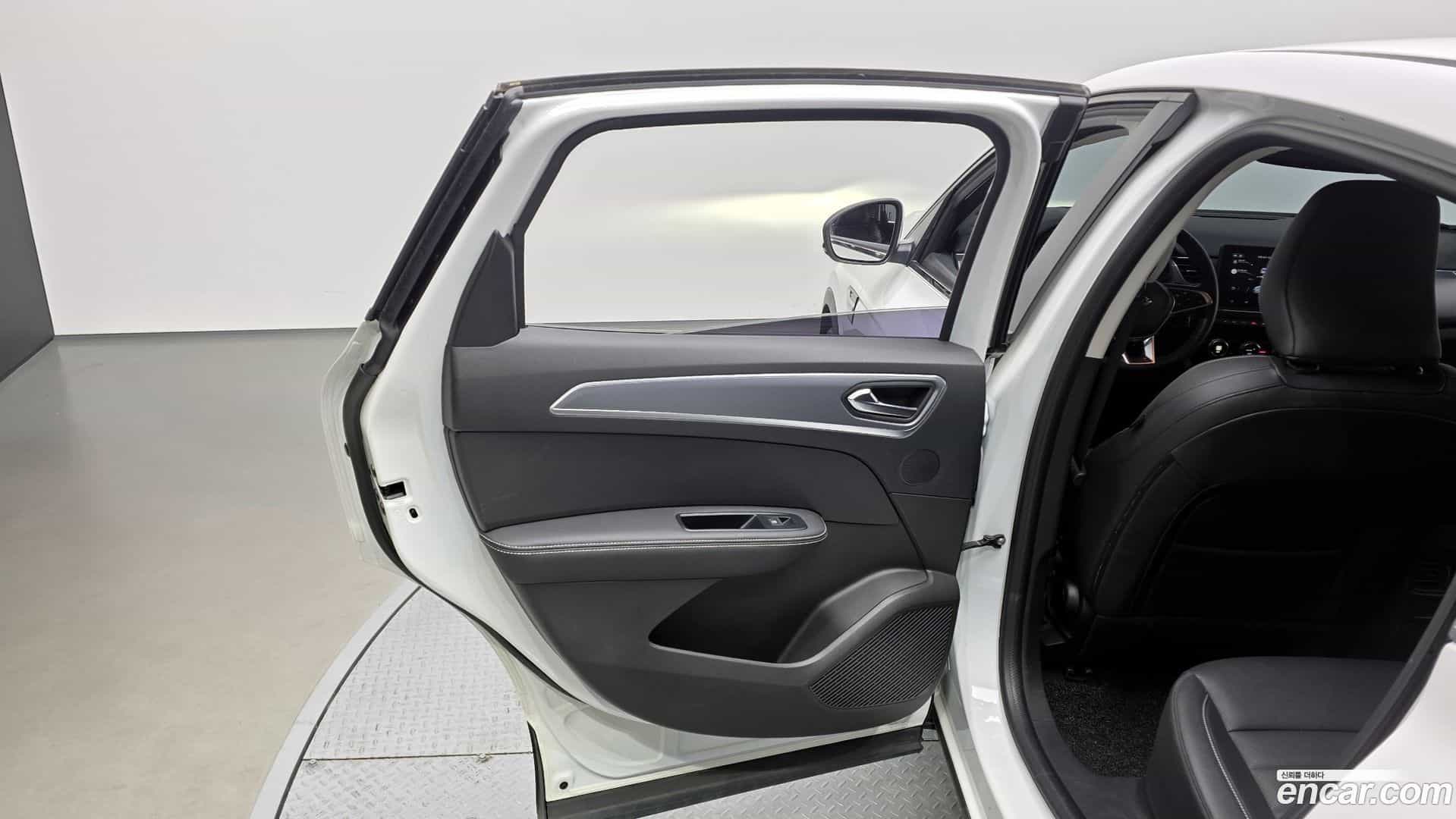 XM3 Renault Korea 2022.4-INNER-035