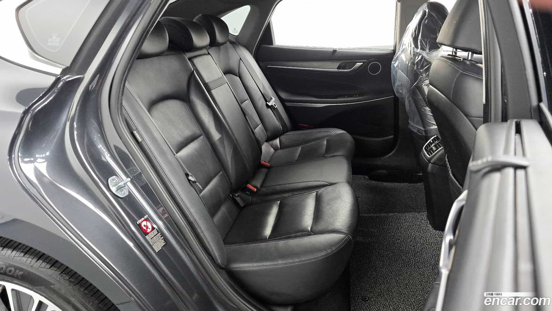 Grandeur Hyundai 2017.4-OPTION-015