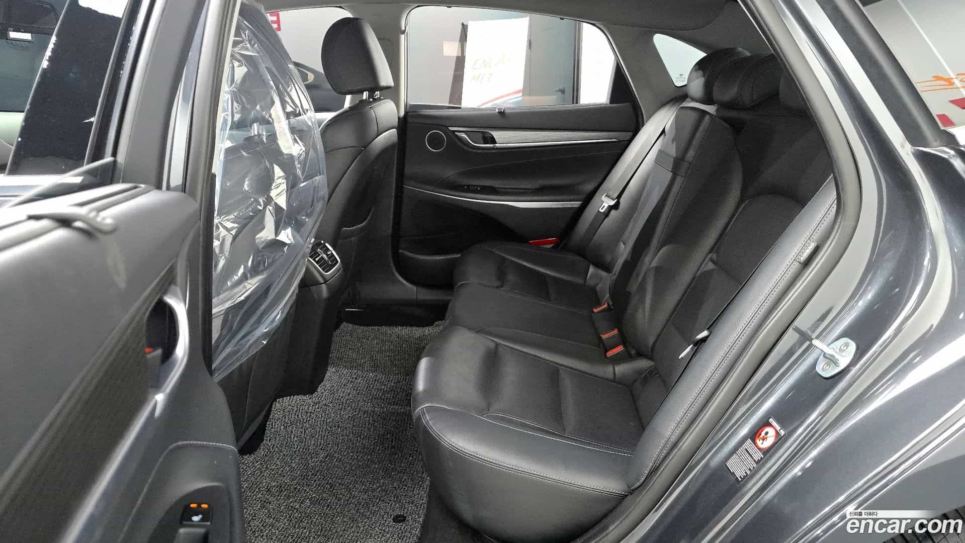 Grandeur Hyundai 2017.4-OPTION-016