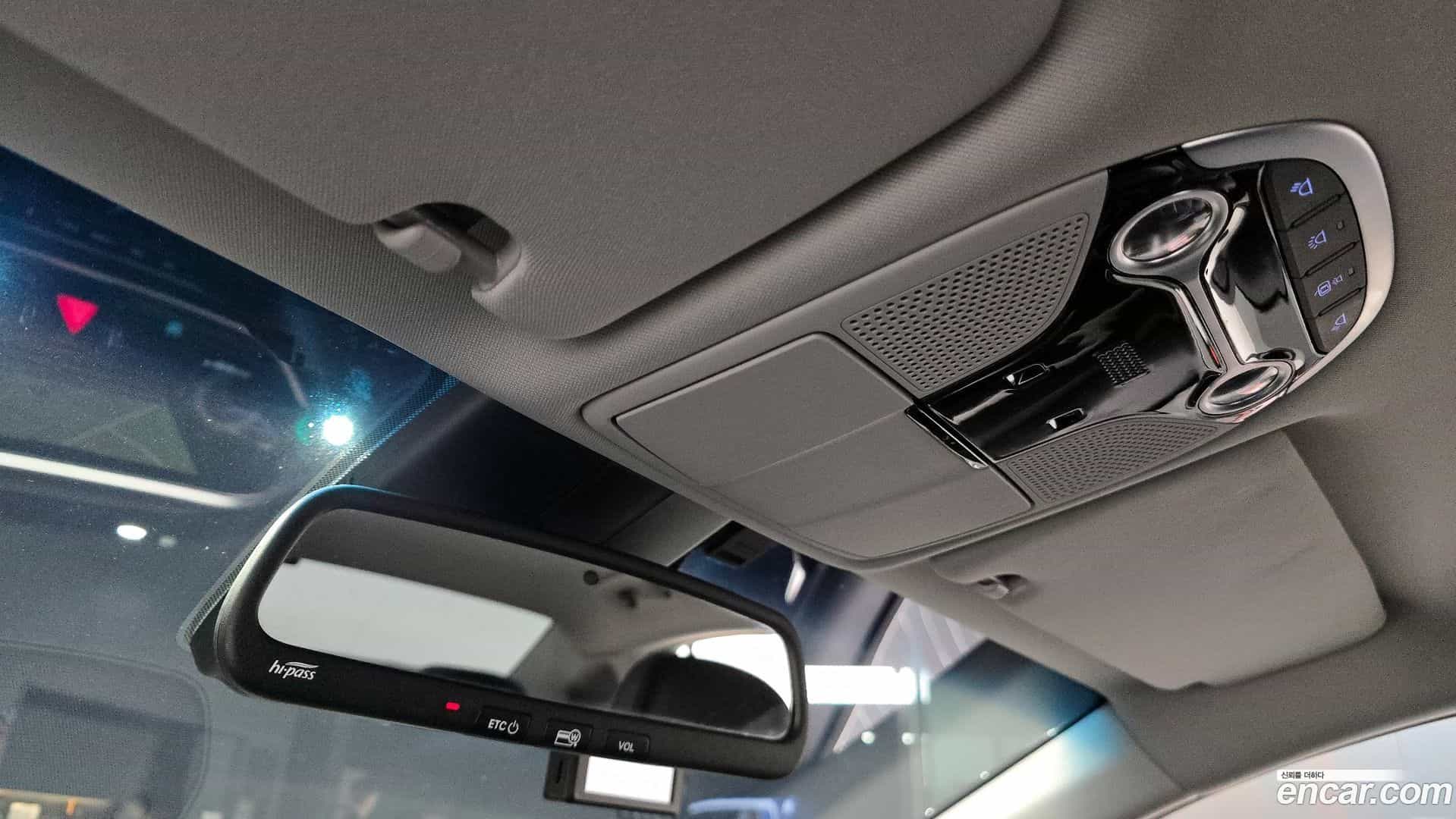 Grandeur Hyundai 2017.4-OPTION-023