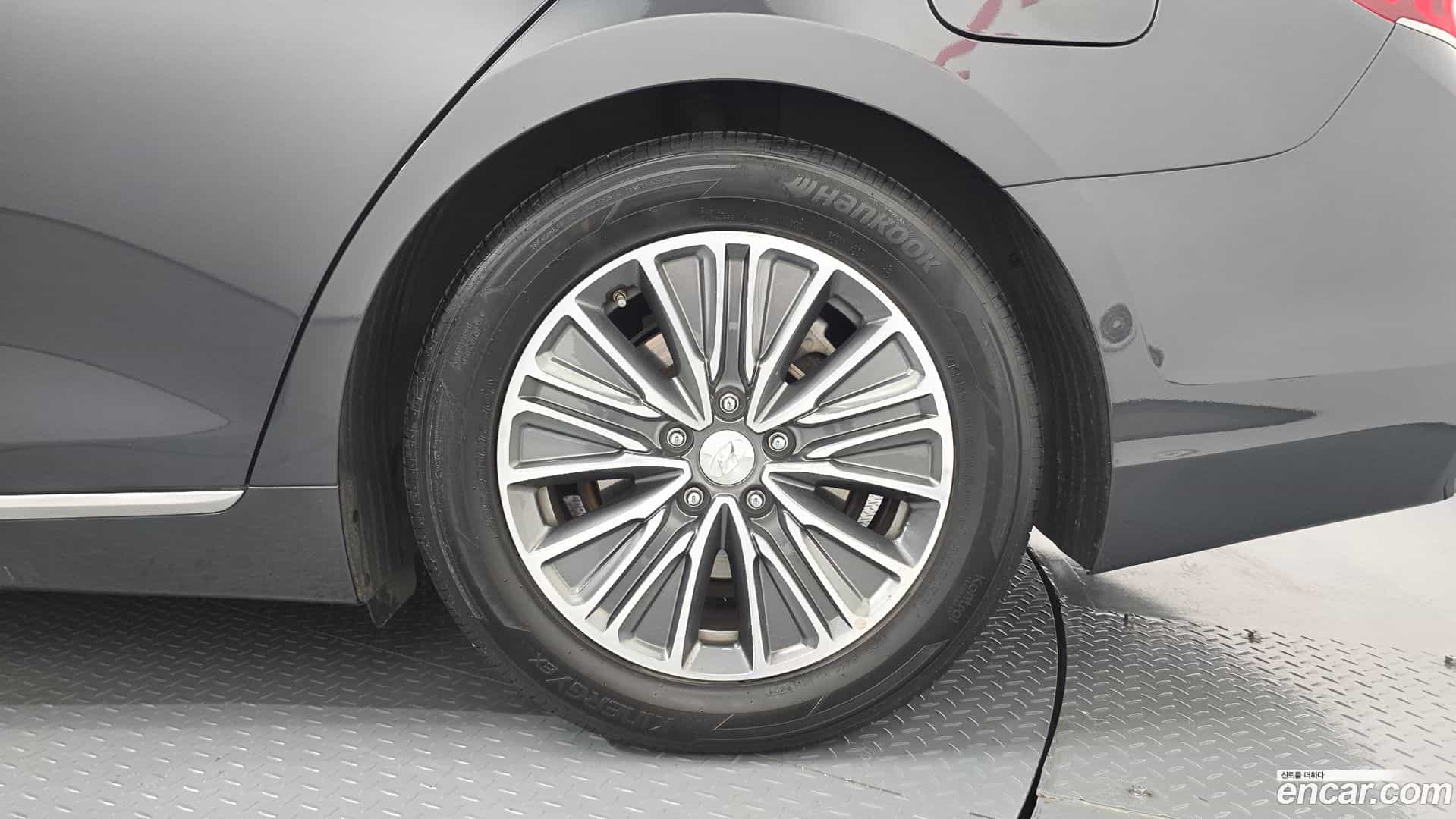 Grandeur Hyundai 2017.4-OUTER-031