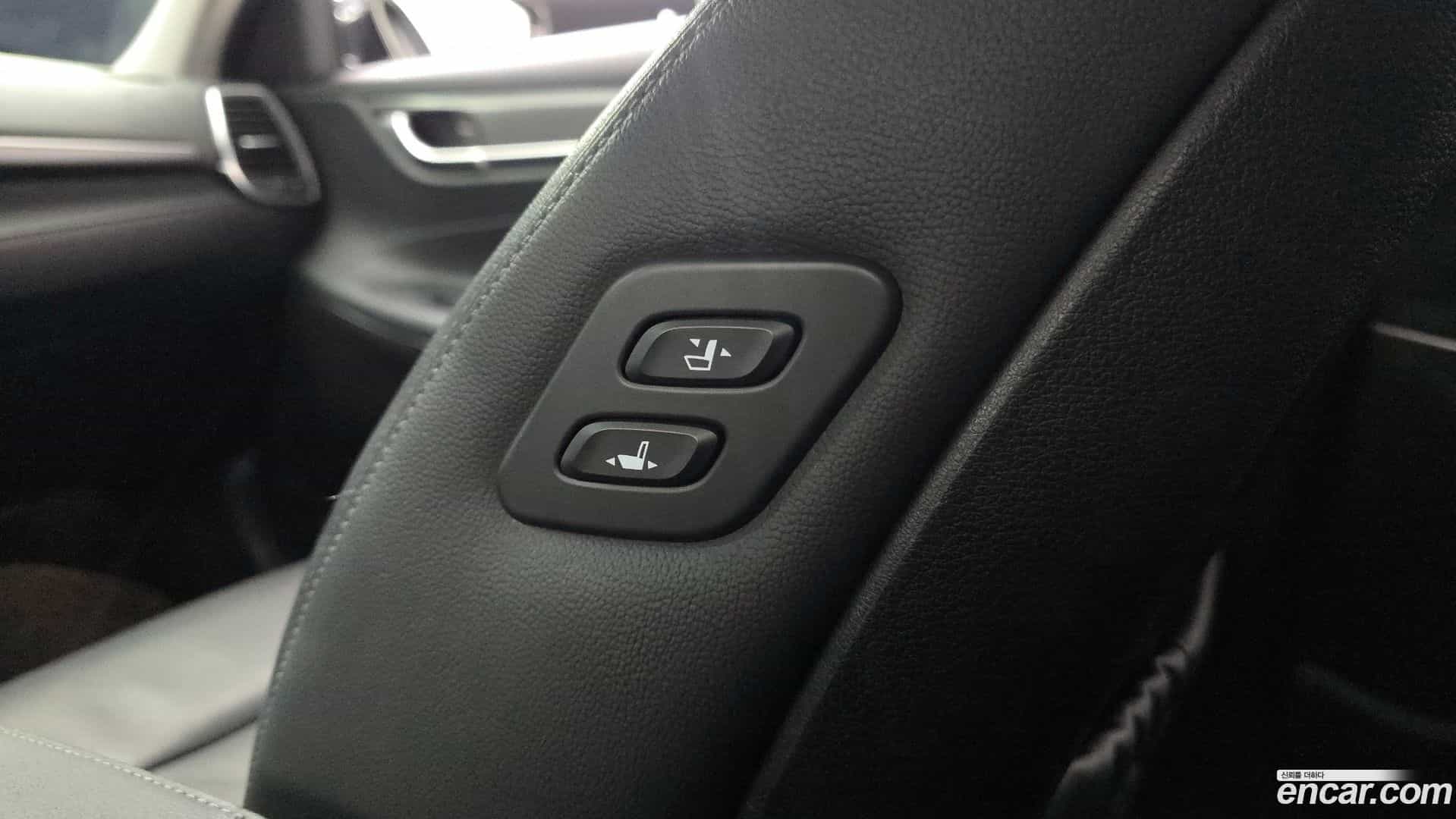 Grandeur Hyundai 2017.4-OPTION-042