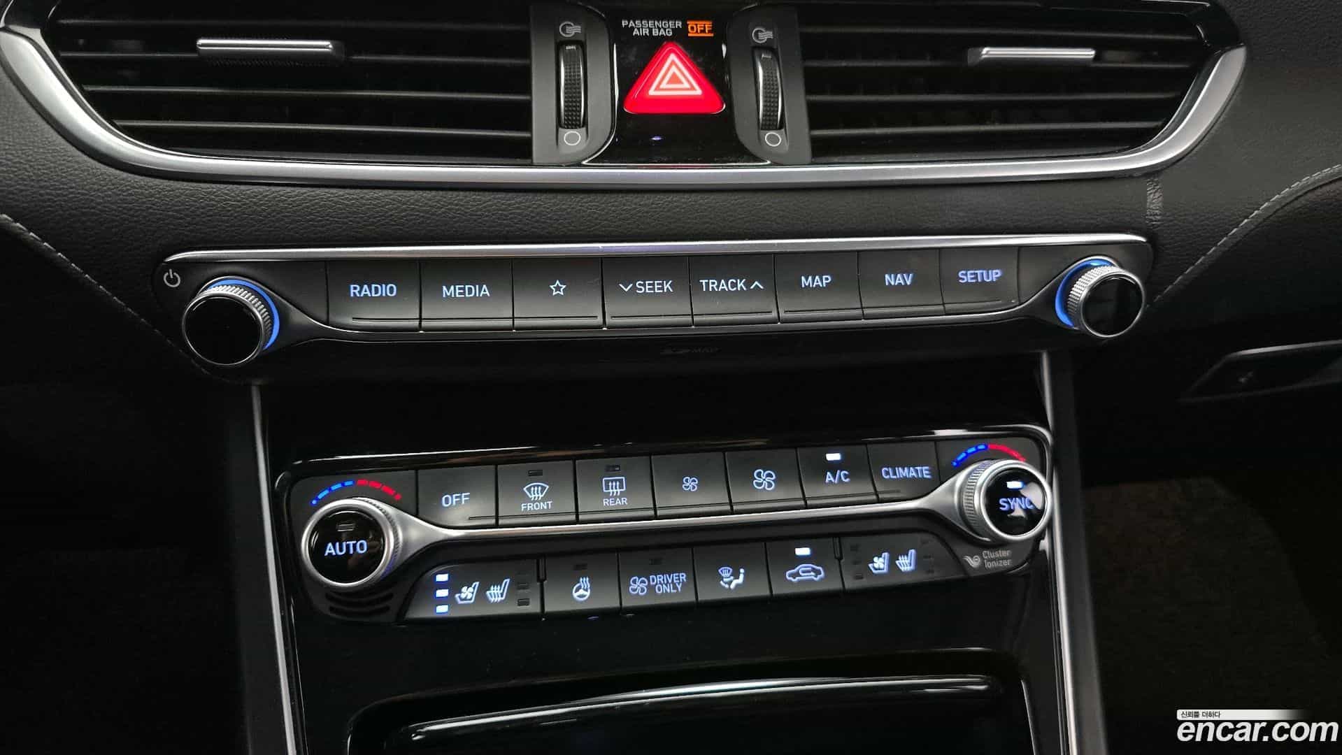 Grandeur Hyundai 2017.4-OPTION-043