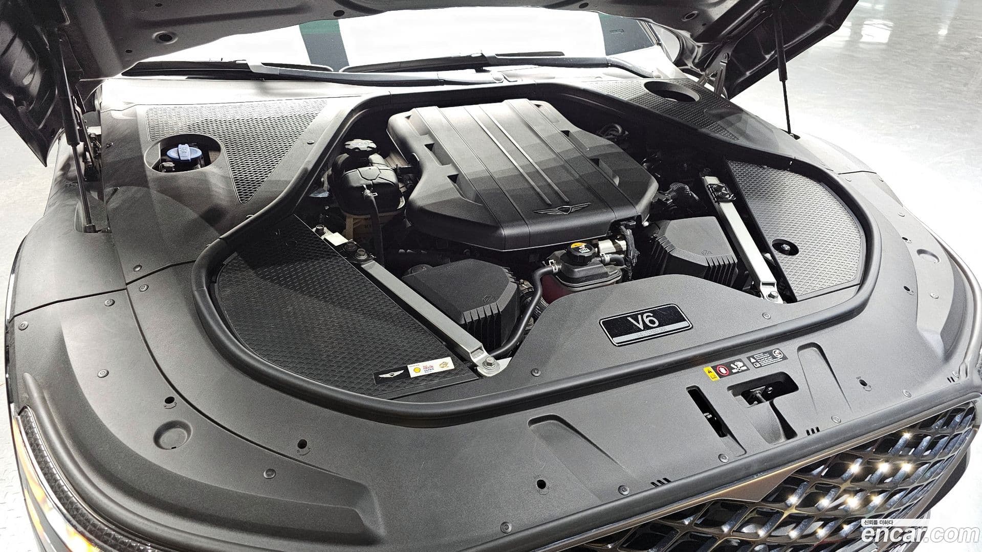 Main__Slider__Photo:G90 Genesis 2022.8-5