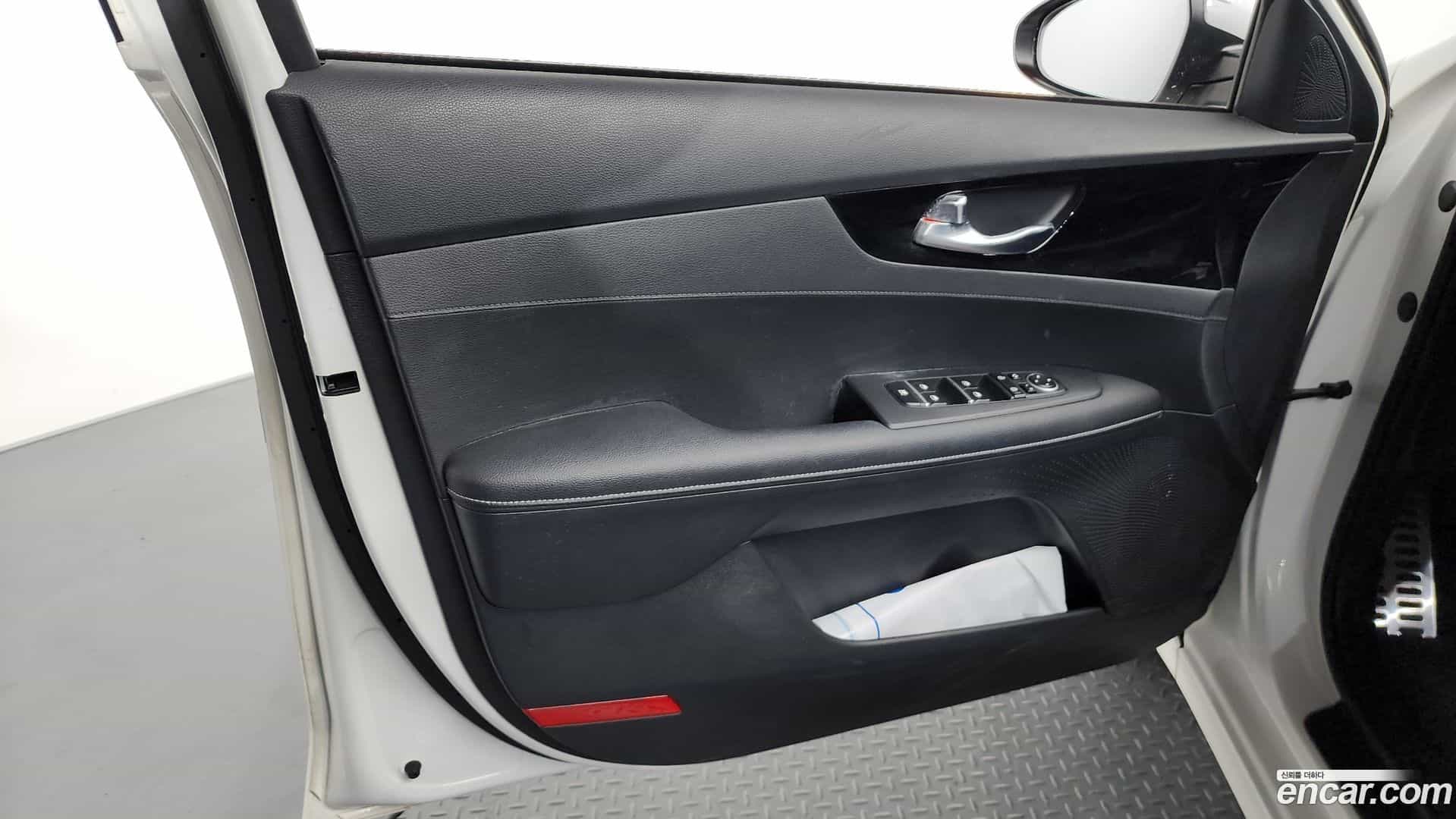 K3 Kia 2024.1-INNER-034