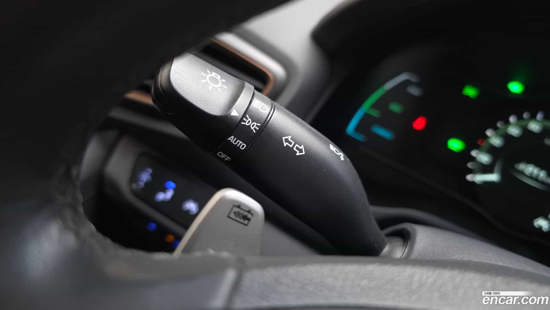 Ioniq Hyundai 2016.10-OPTION-041