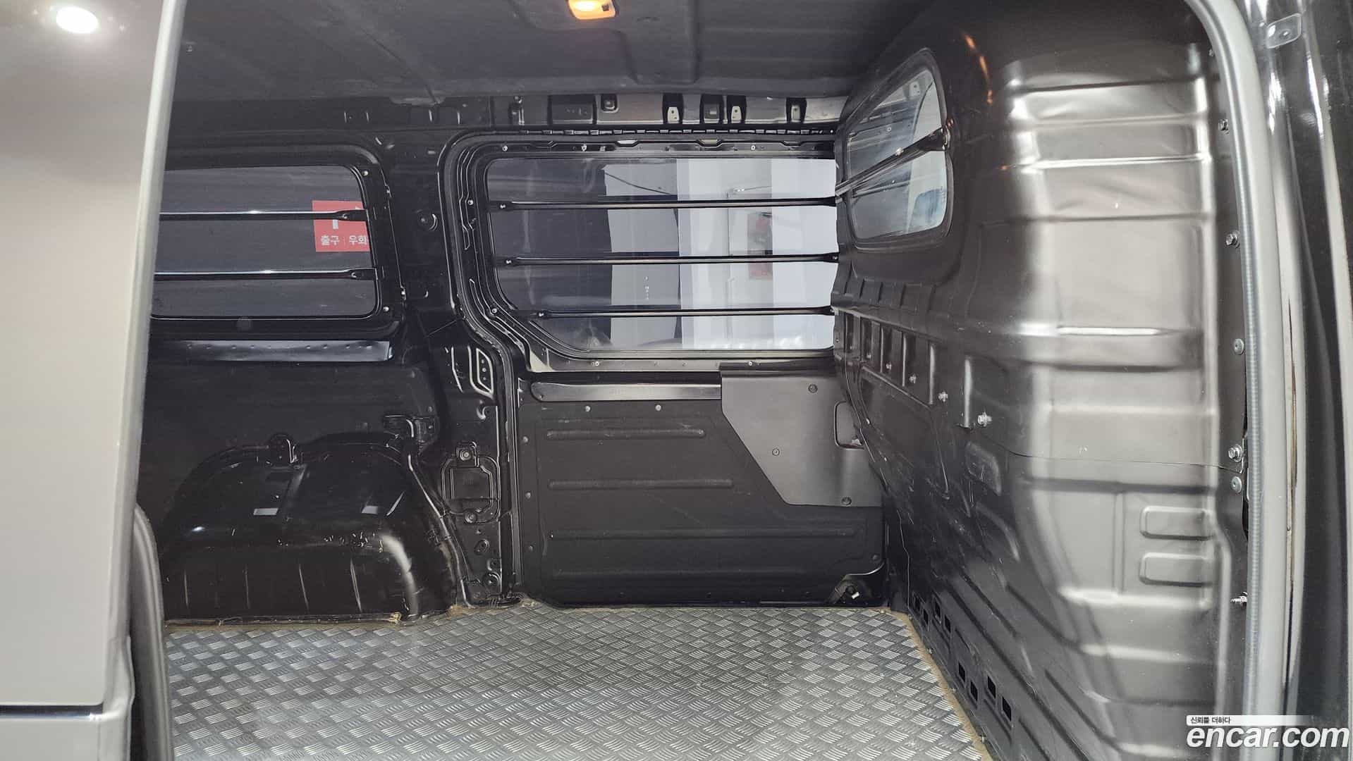 Staria Hyundai 2024.5-OPTION-015