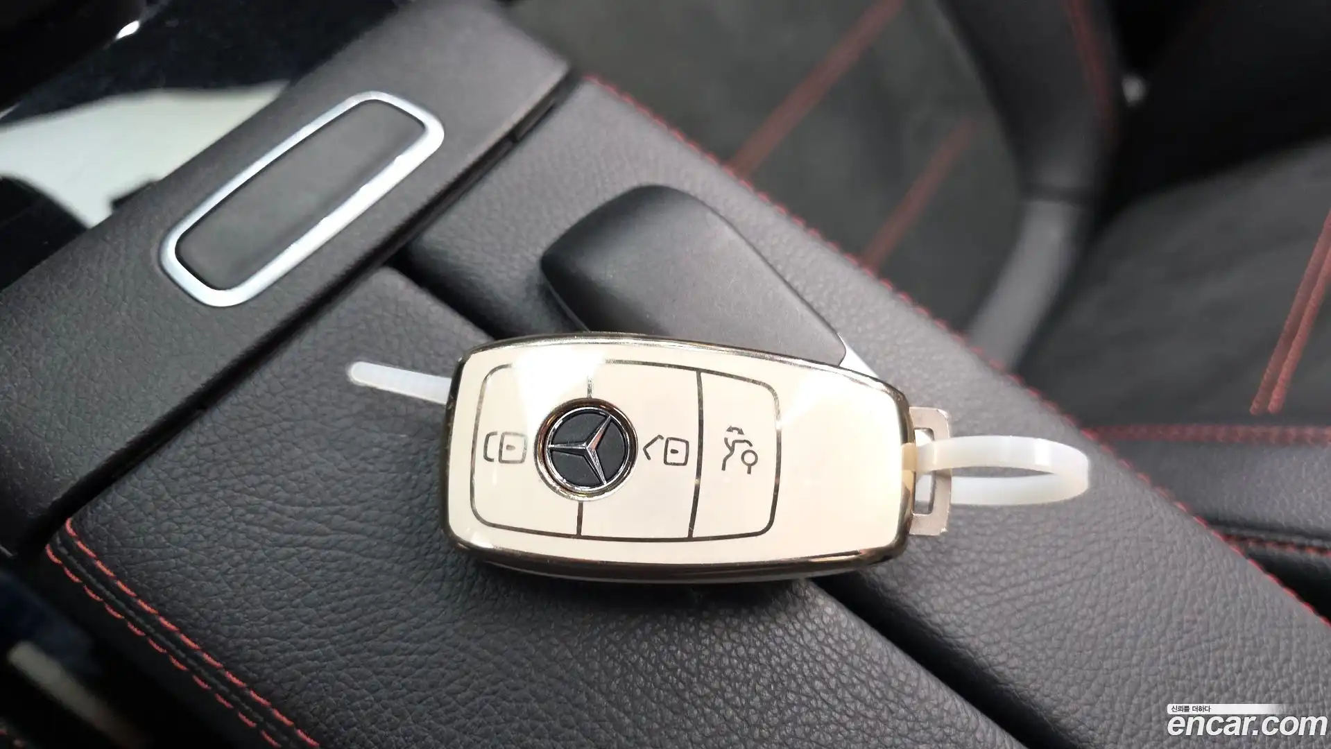 CLA-Class Mercedes-Benz 2021.6-OPTION-023