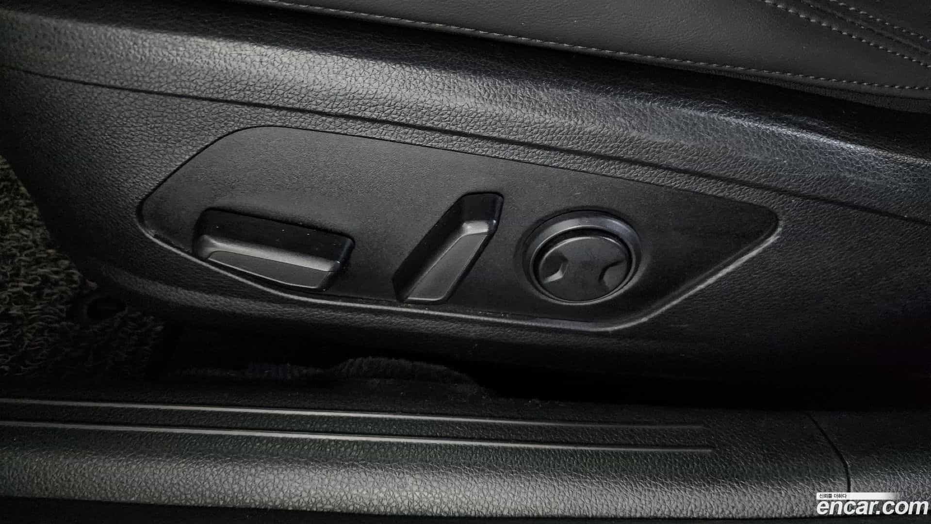 K5 Kia 2021.1-OPTION-044