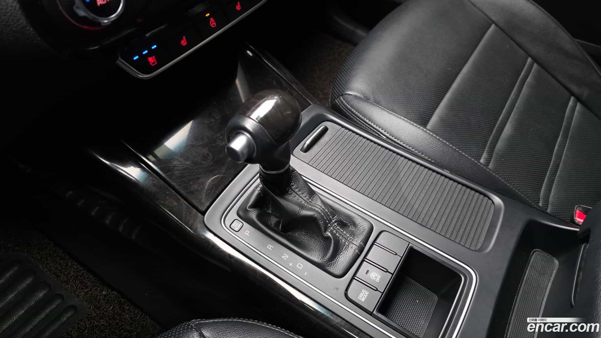 Sorento Kia 2017.1-INNER-009