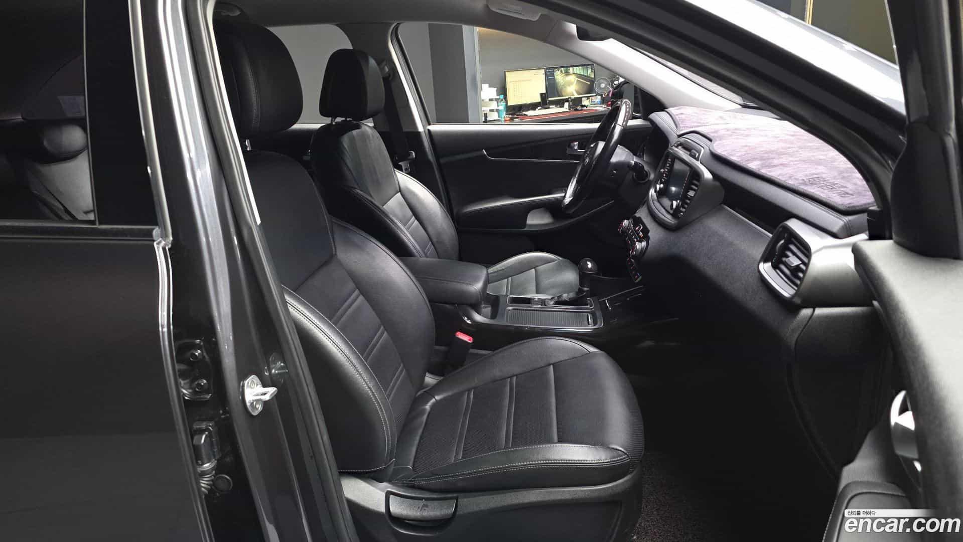 Sorento Kia 2017.1-OPTION-015