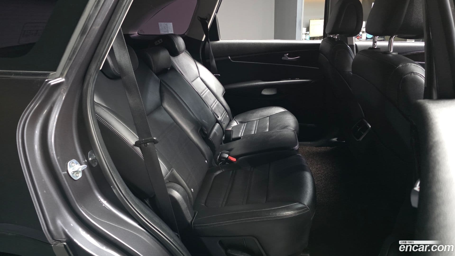 Main__Slider__Photo:Sorento Kia 2017.1-11