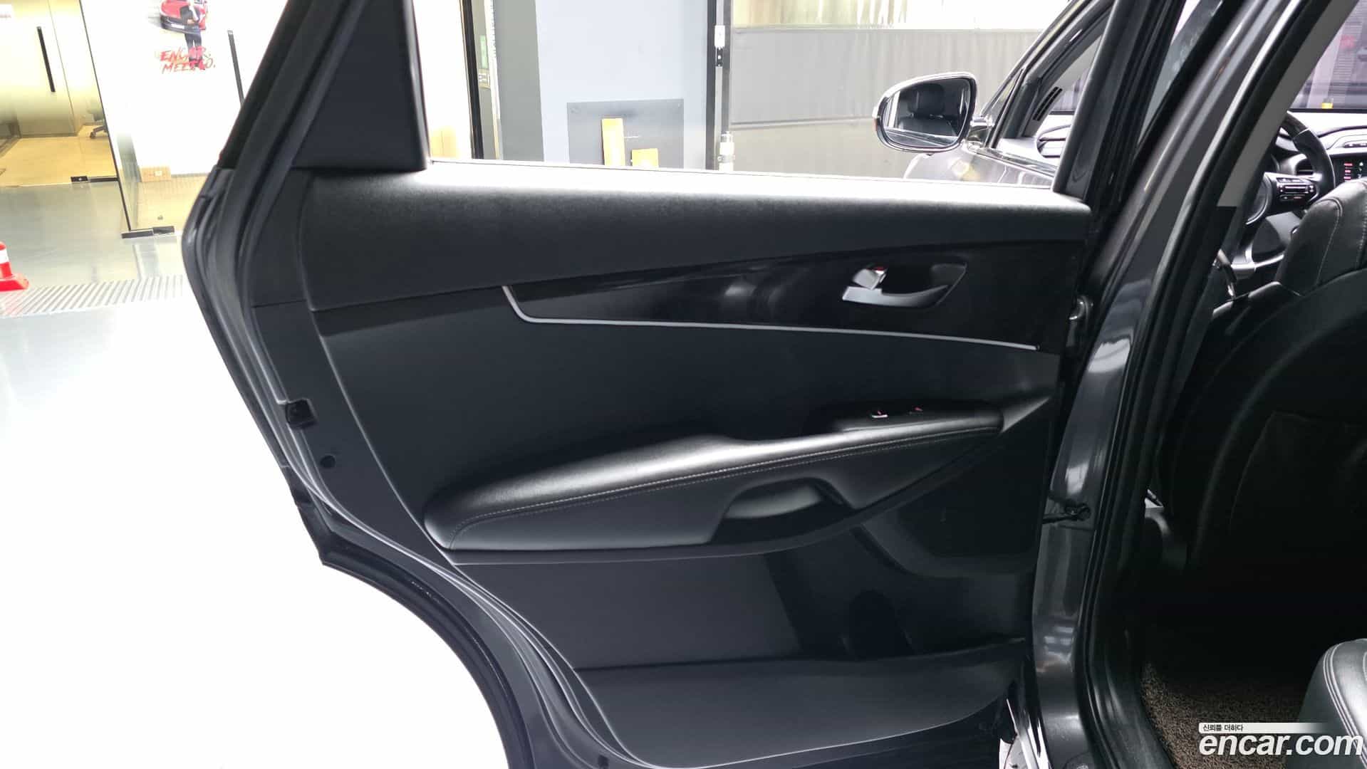 Sorento Kia 2017.1-INNER-035