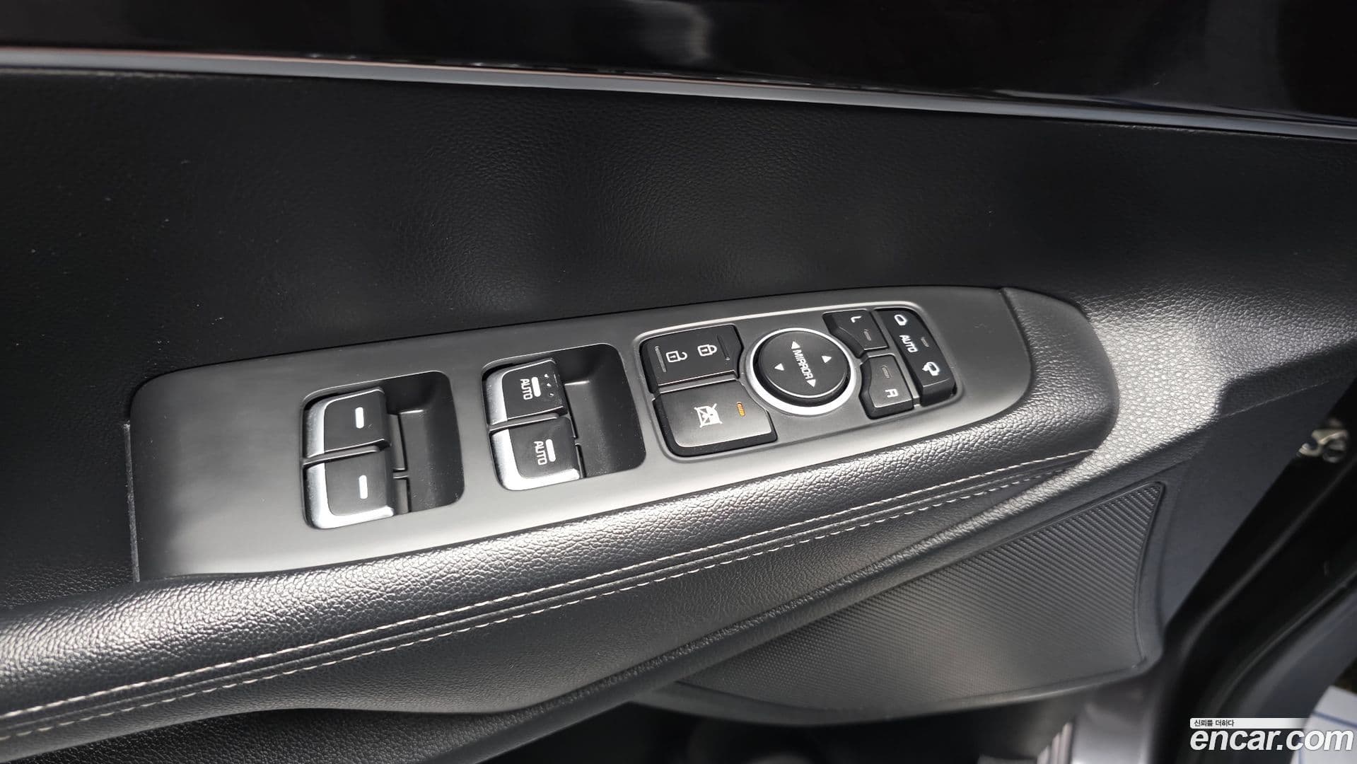 Main__Slider__Photo:Sorento Kia 2017.1-29