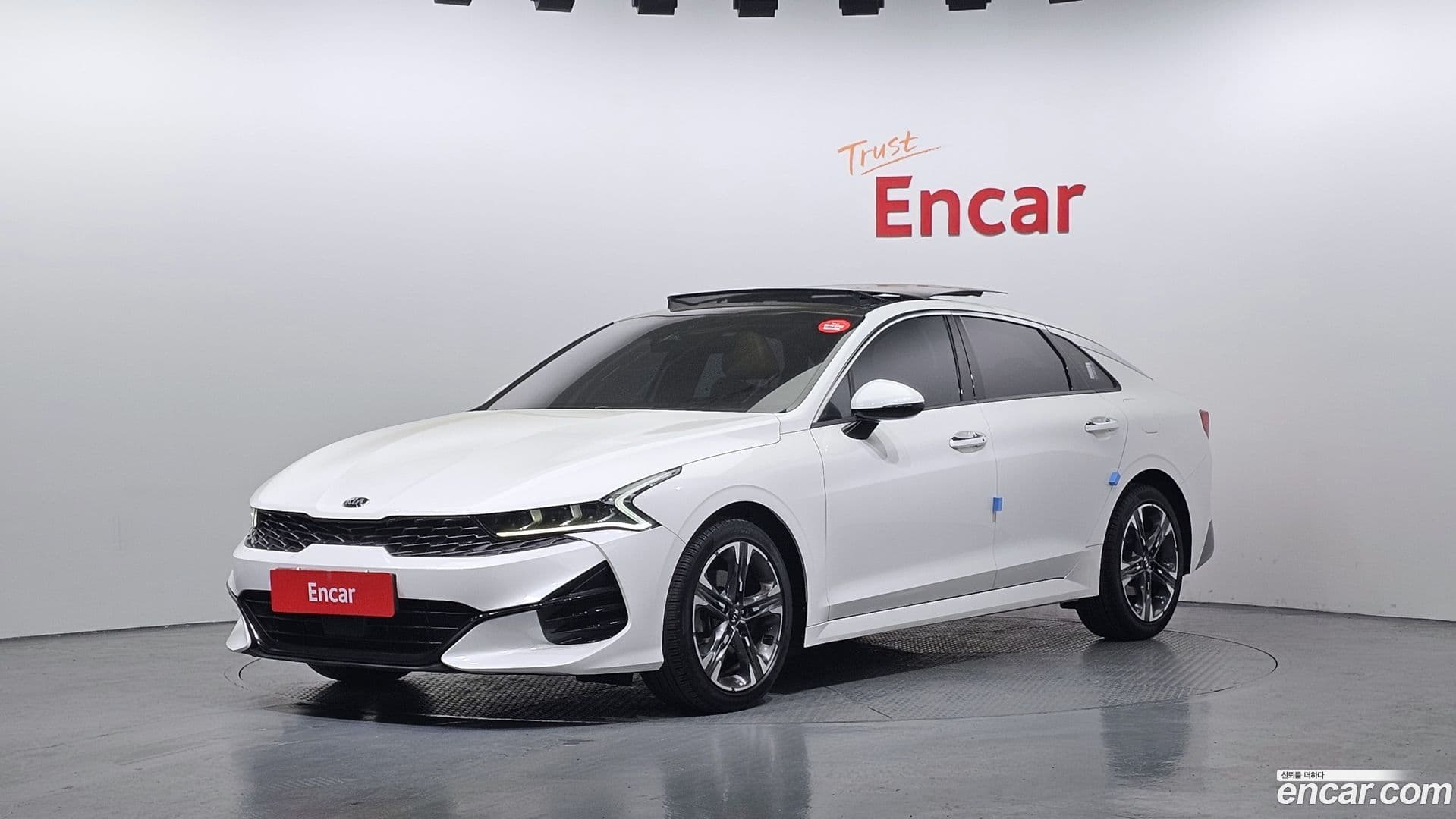 Main__Slider__Photo:K5 Kia 2021.2-0