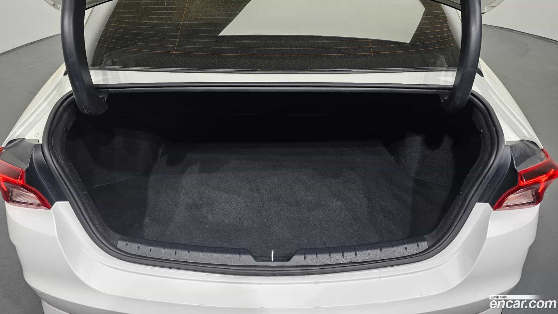 K5 Kia 2021.2-OPTION-047