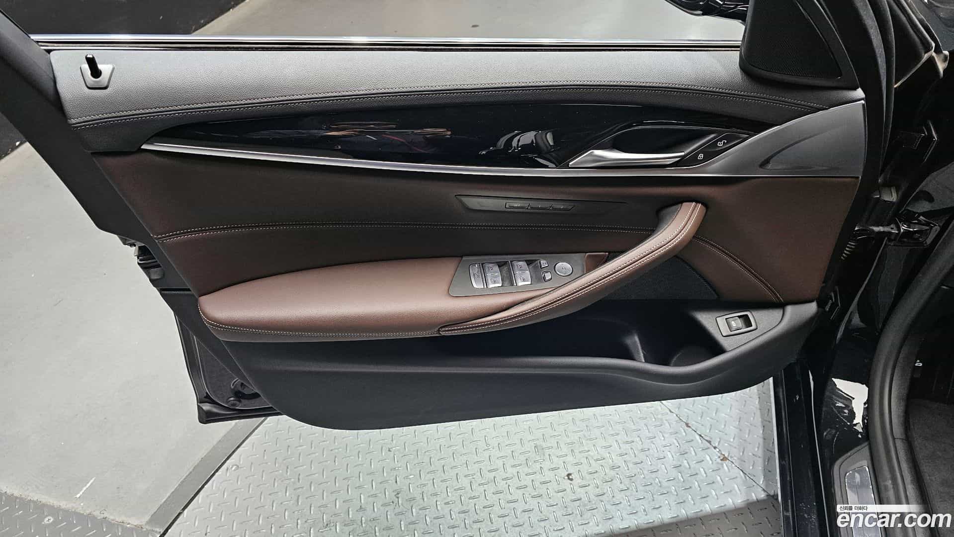 5-Series BMW 2021.5-INNER-034