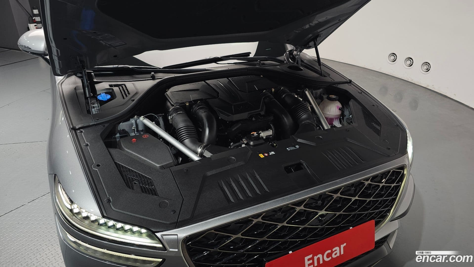 Main__Slider__Photo:GV70 Genesis 2024.7-5