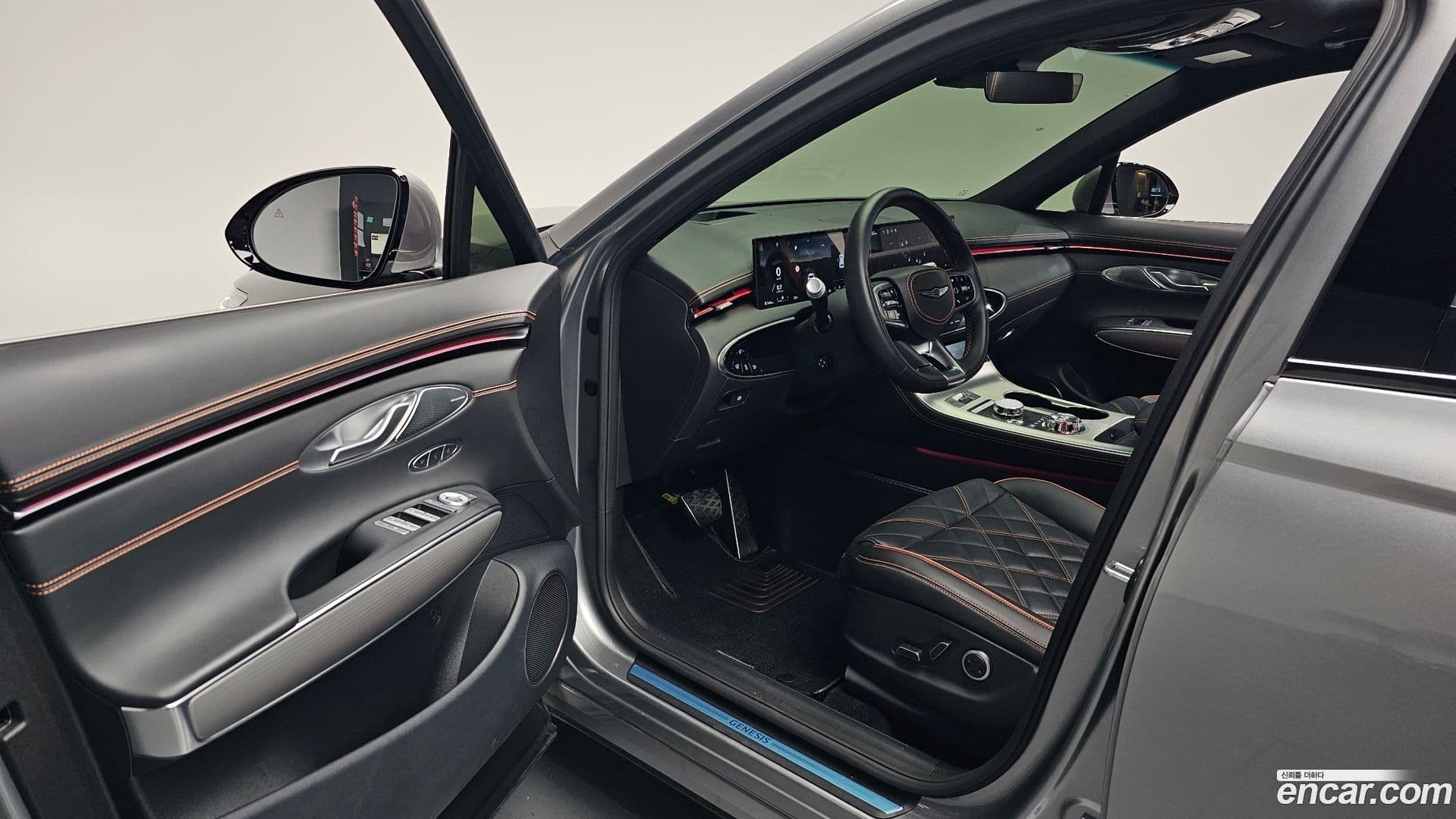 Main__Slider__Photo:GV70 Genesis 2024.7-9