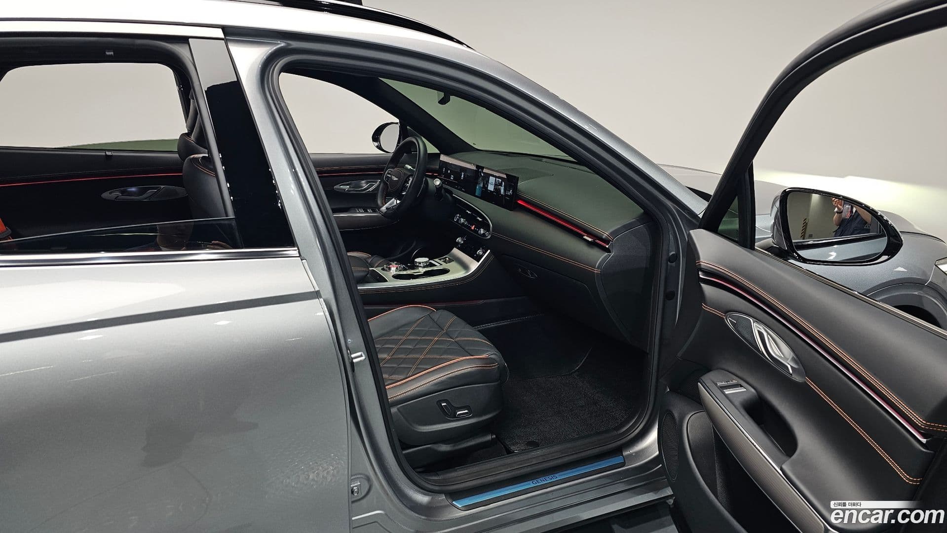 Main__Slider__Photo:GV70 Genesis 2024.7-25