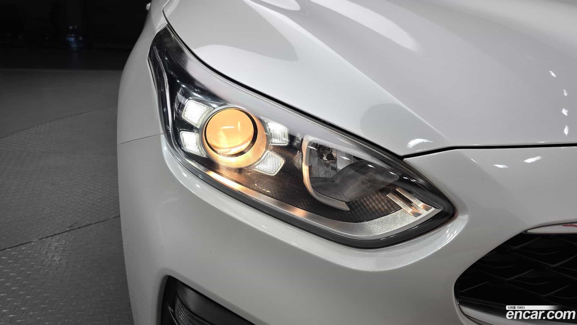 K3 Kia 2019.0-OUTER-032