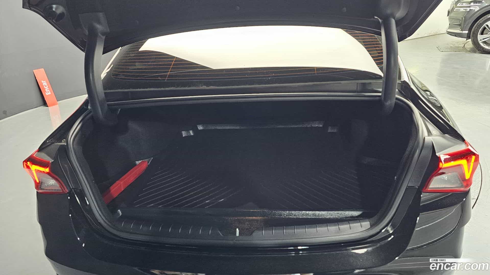 K5 Kia 2021.0-OPTION-024