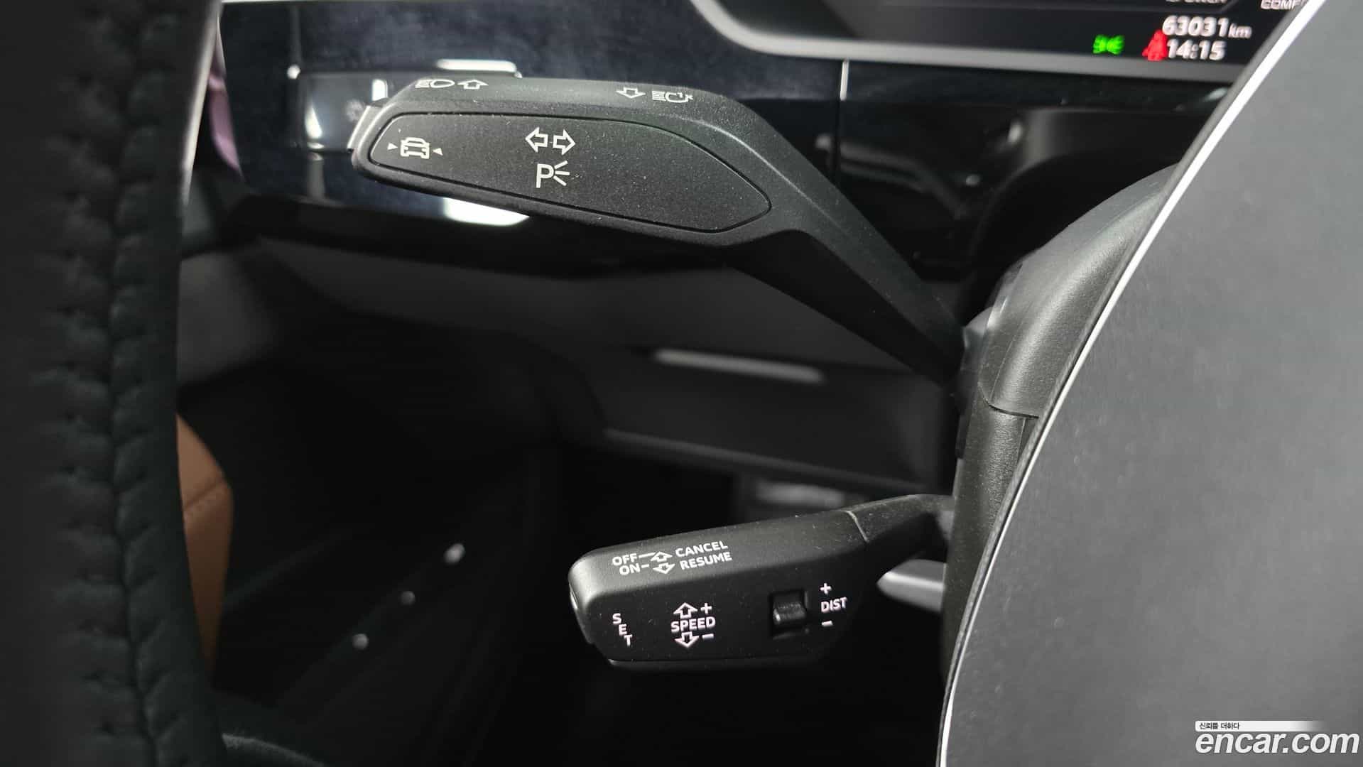 e-tron Audi 2021.10-OPTION-047