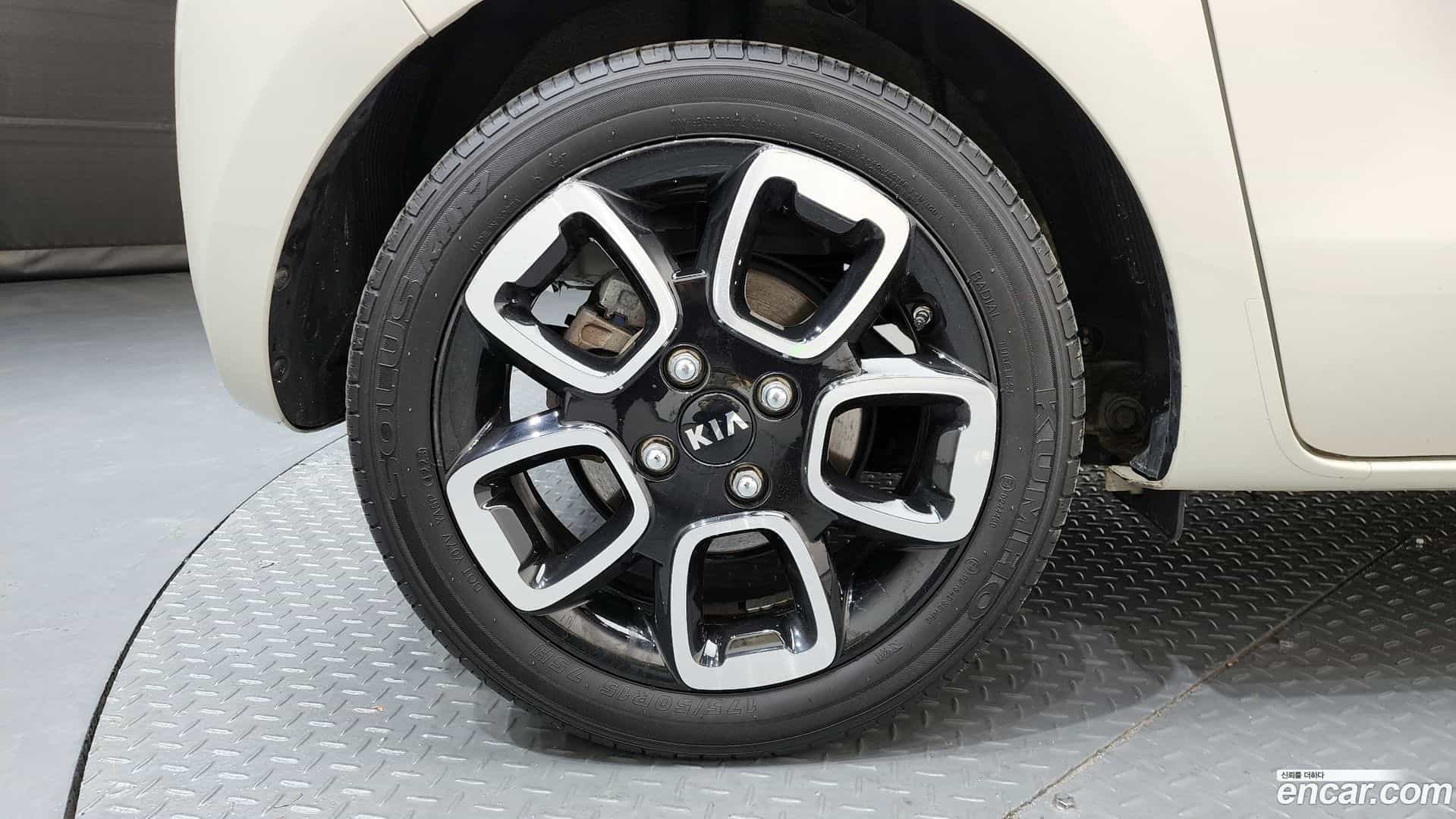 RAY Kia 2020.6-OUTER-005