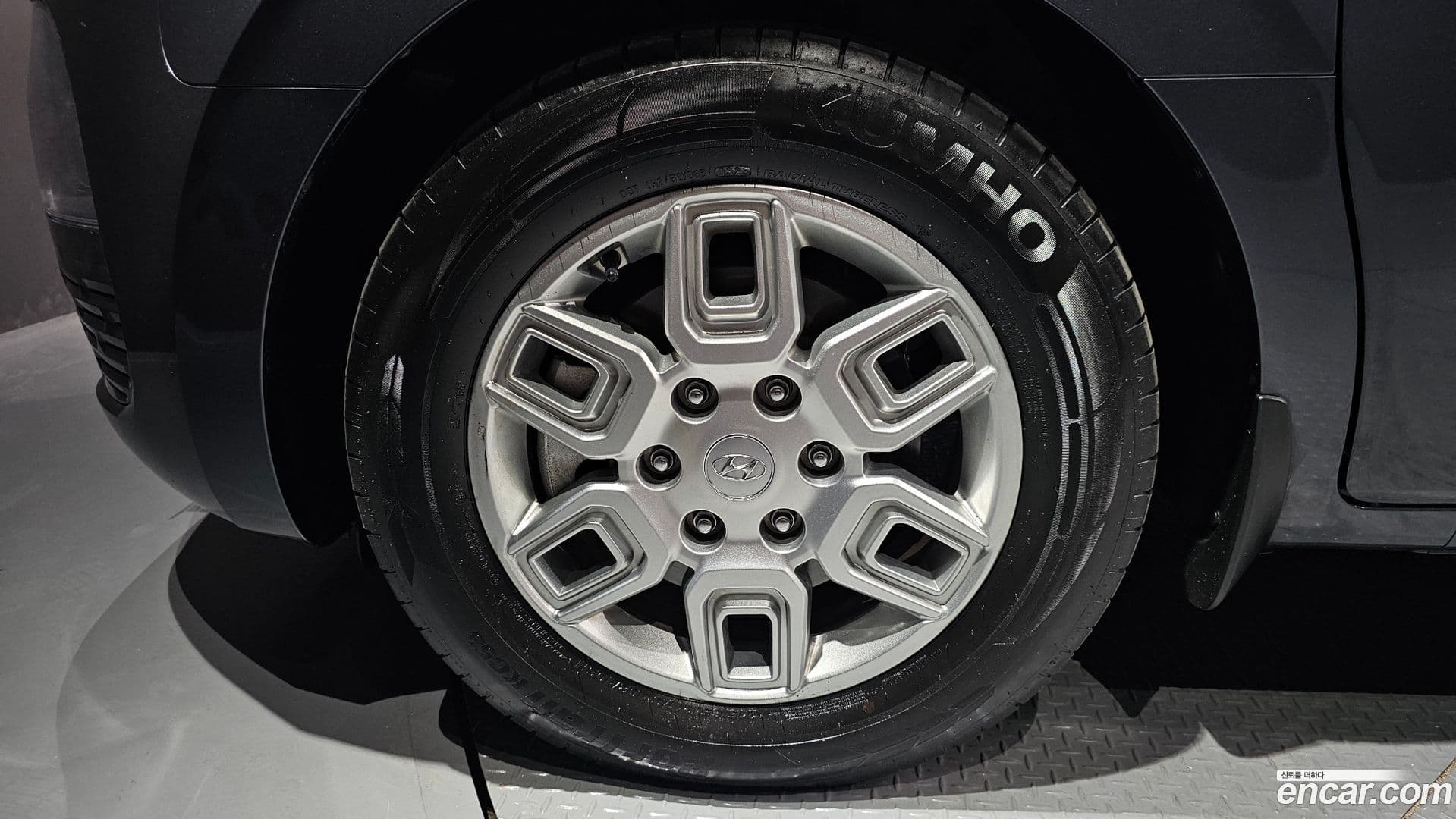 Main__Slider__Photo:Staria Hyundai 2023.2-4