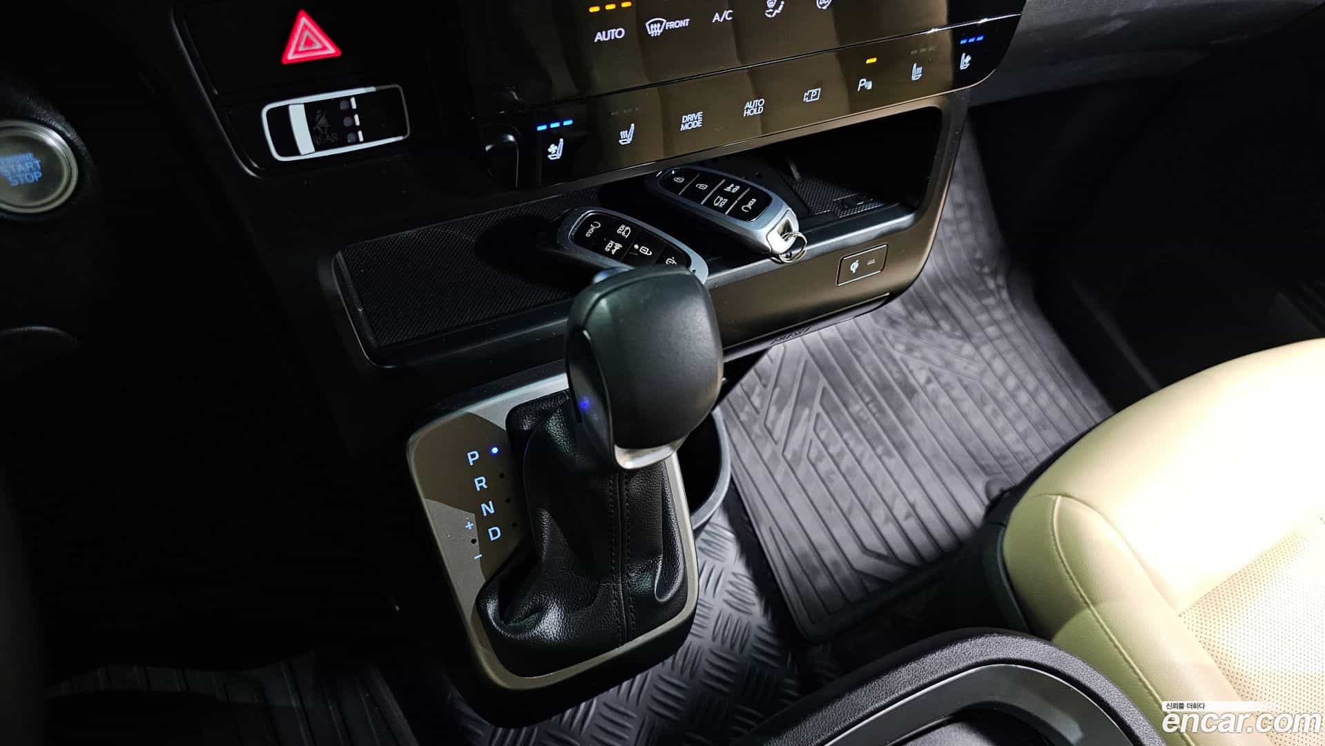 Staria Hyundai 2023.2-INNER-009