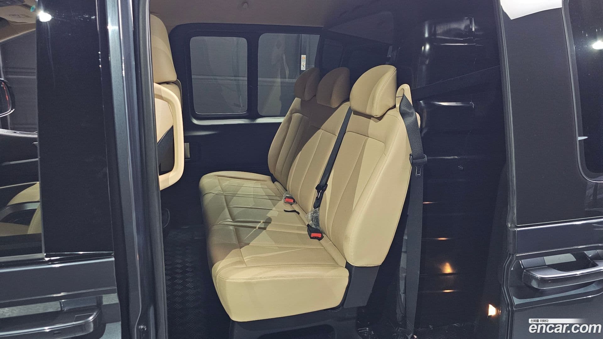 Main__Slider__Photo:Staria Hyundai 2023.2-10