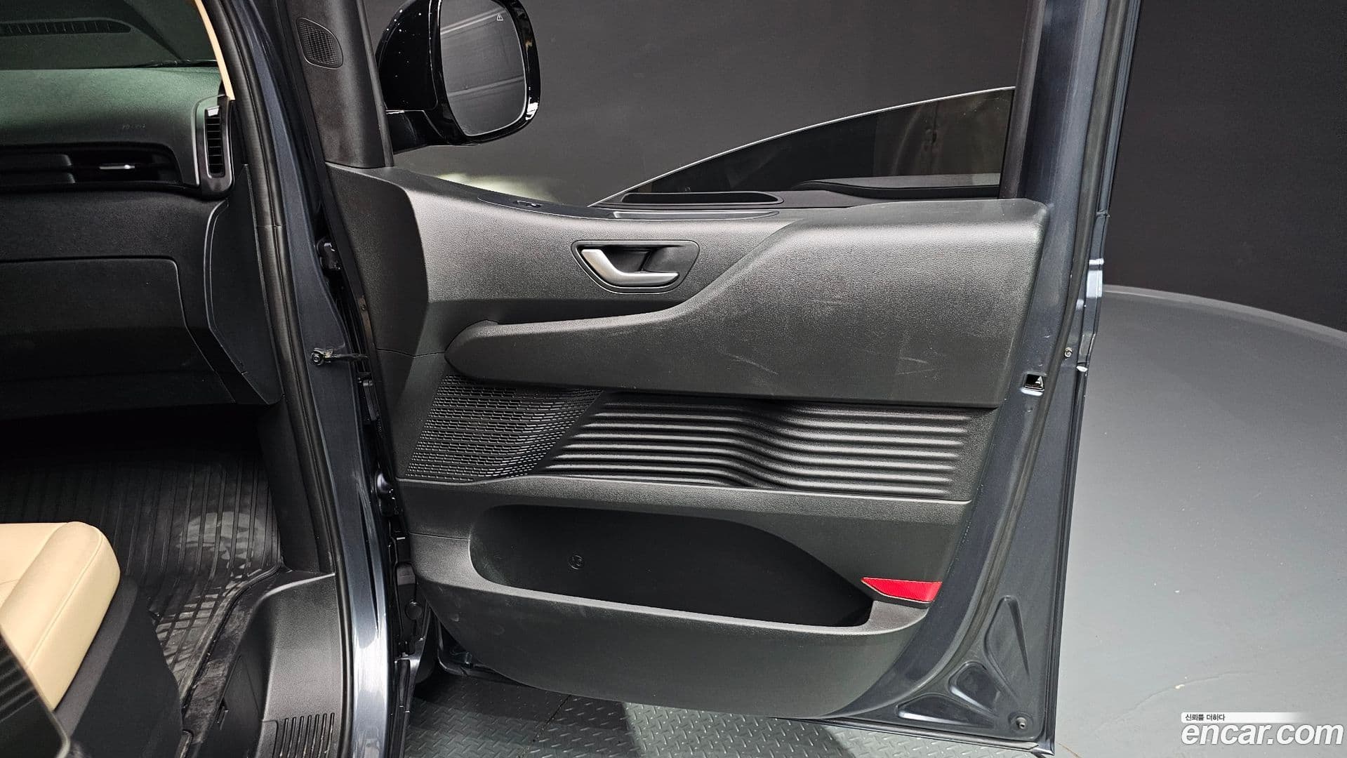 Main__Slider__Photo:Staria Hyundai 2023.2-24