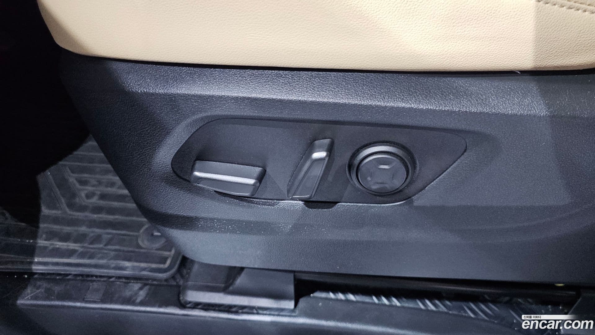 Main__Slider__Photo:Staria Hyundai 2023.2-30