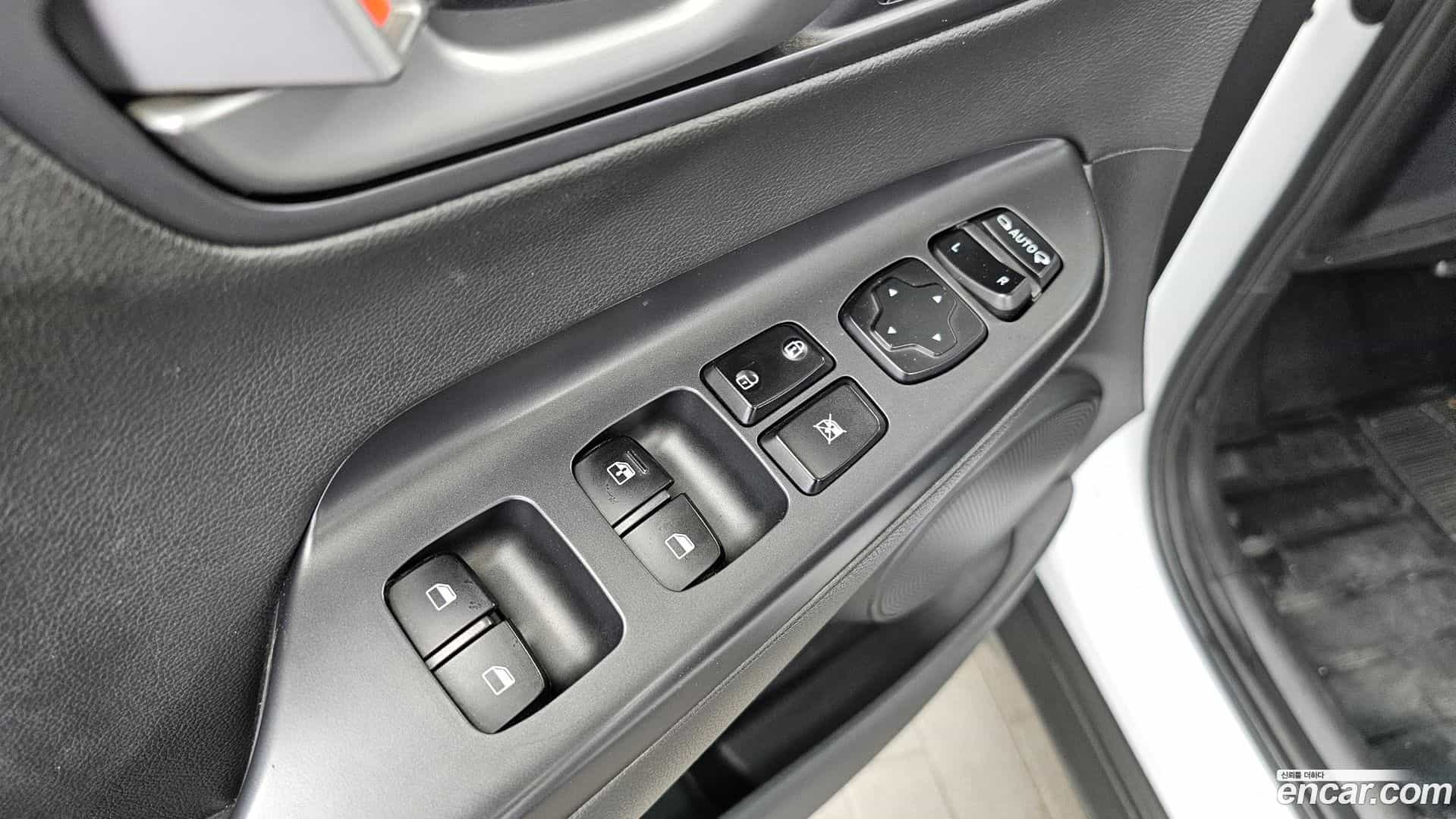 Kona Hyundai 2018.7-OPTION-023