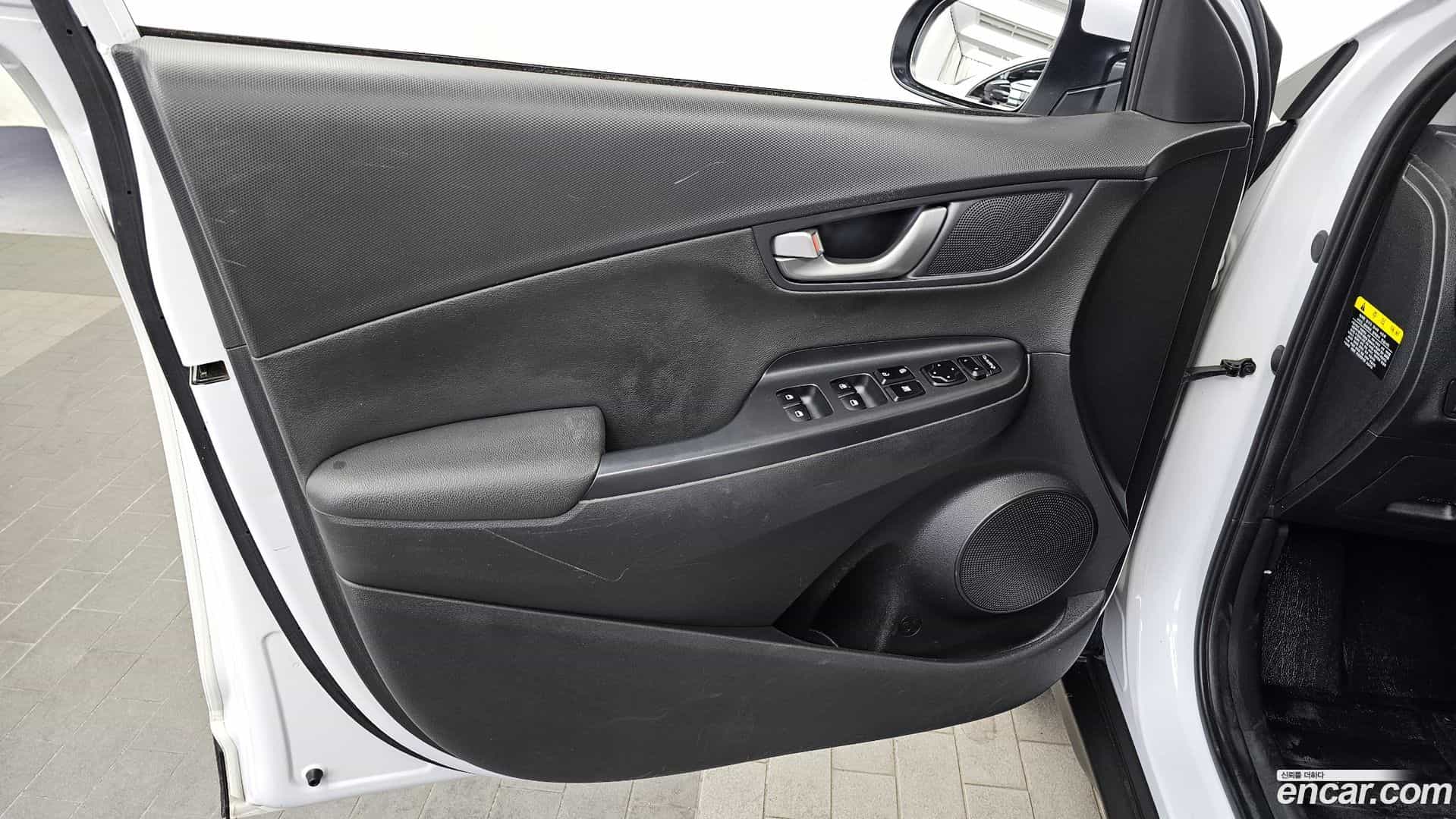 Kona Hyundai 2018.7-INNER-034