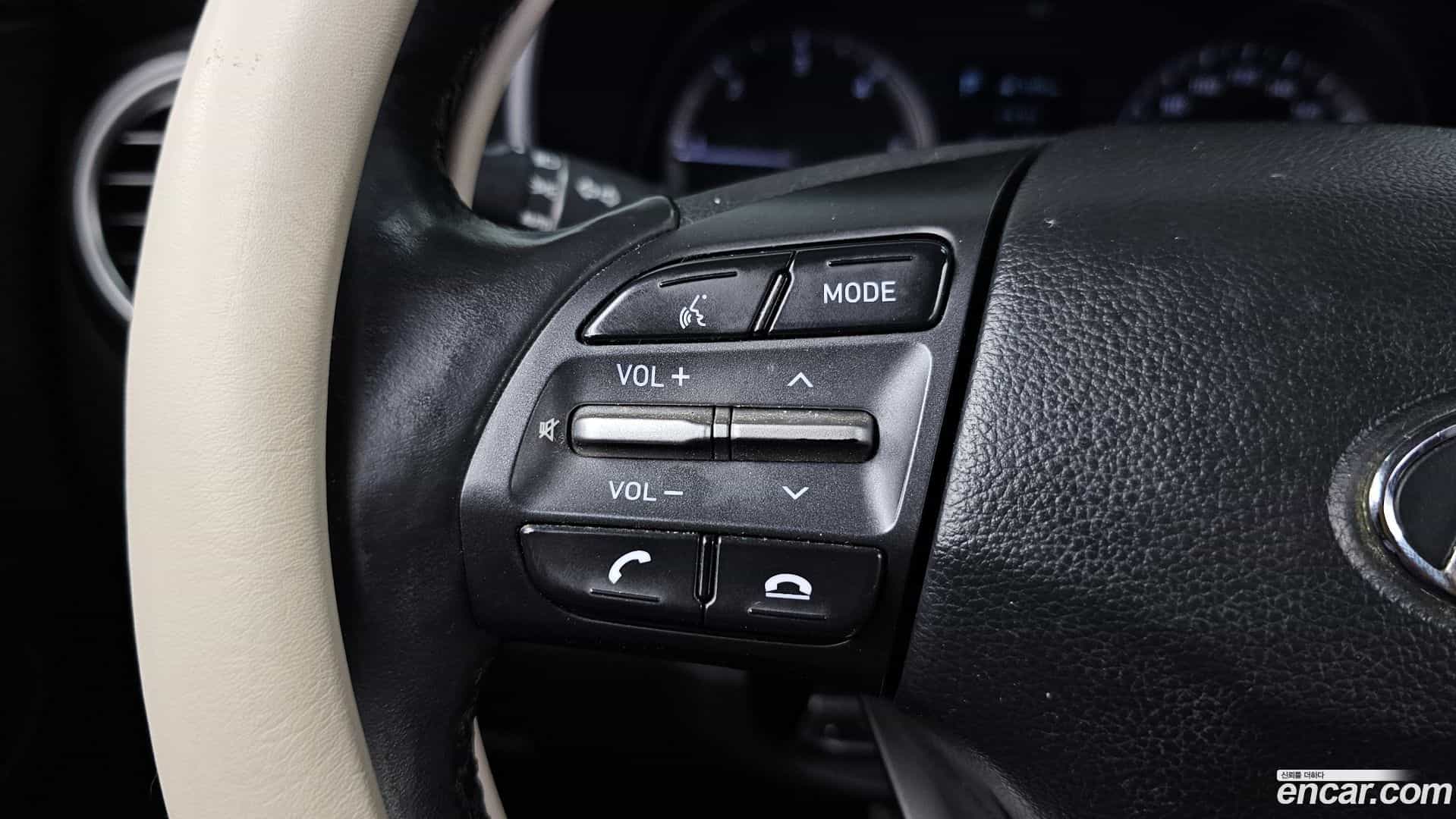 Kona Hyundai 2018.7-OPTION-045