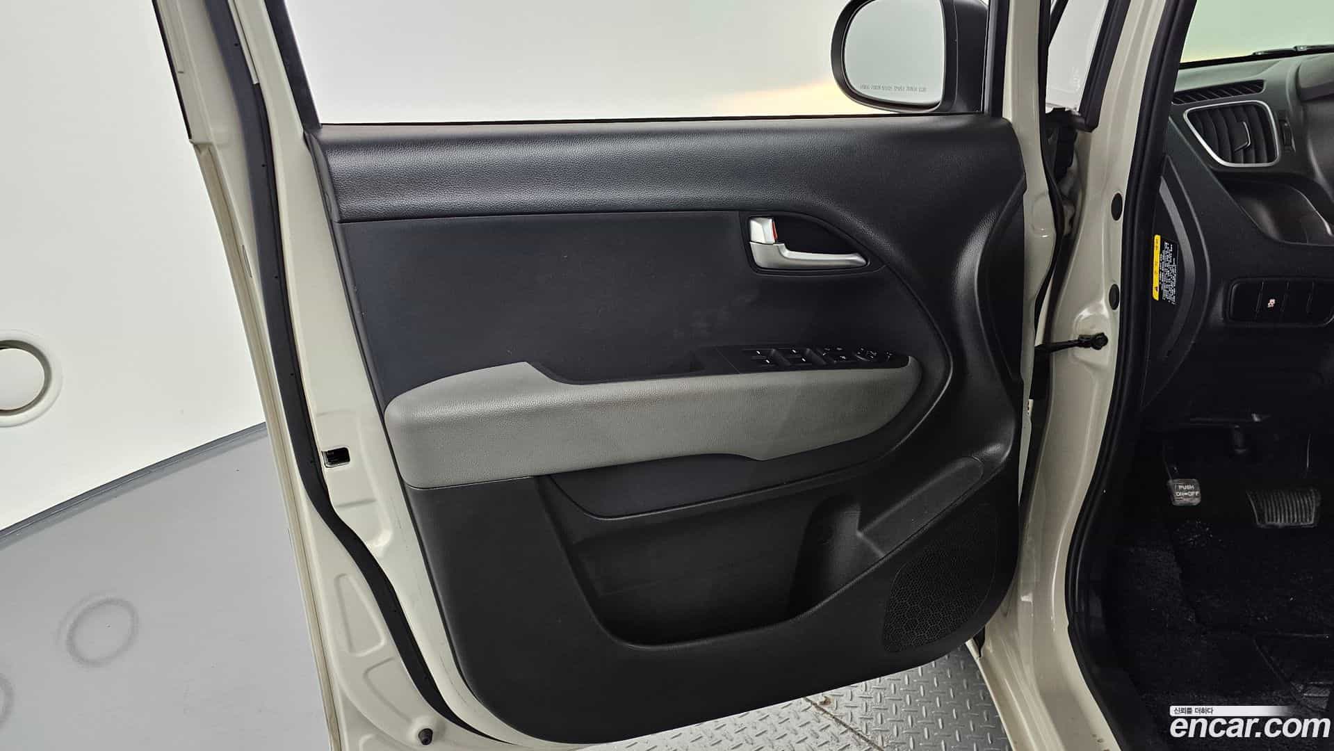 RAY Kia 2021.3-INNER-034