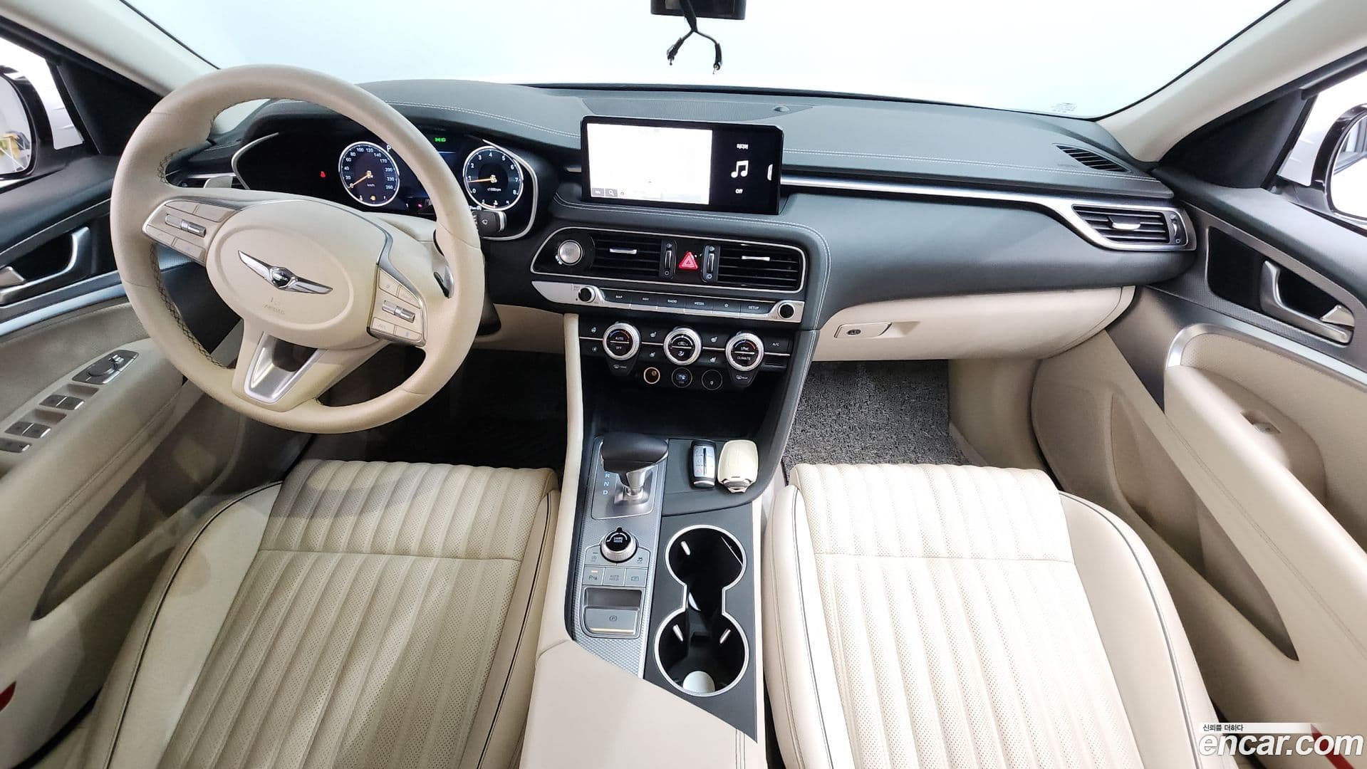 Main__Slider__Photo:G70 Genesis 2021.4-6