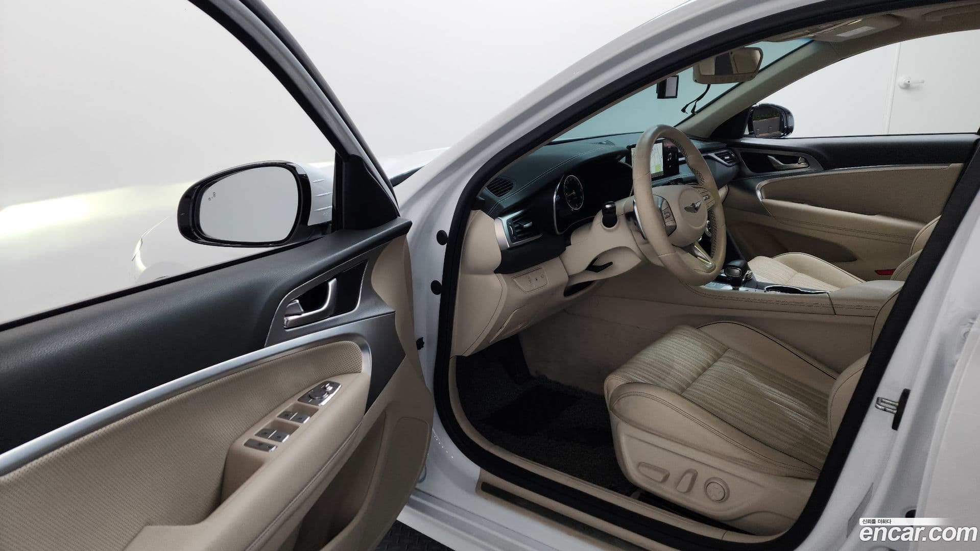 Main__Slider__Photo:G70 Genesis 2021.4-9