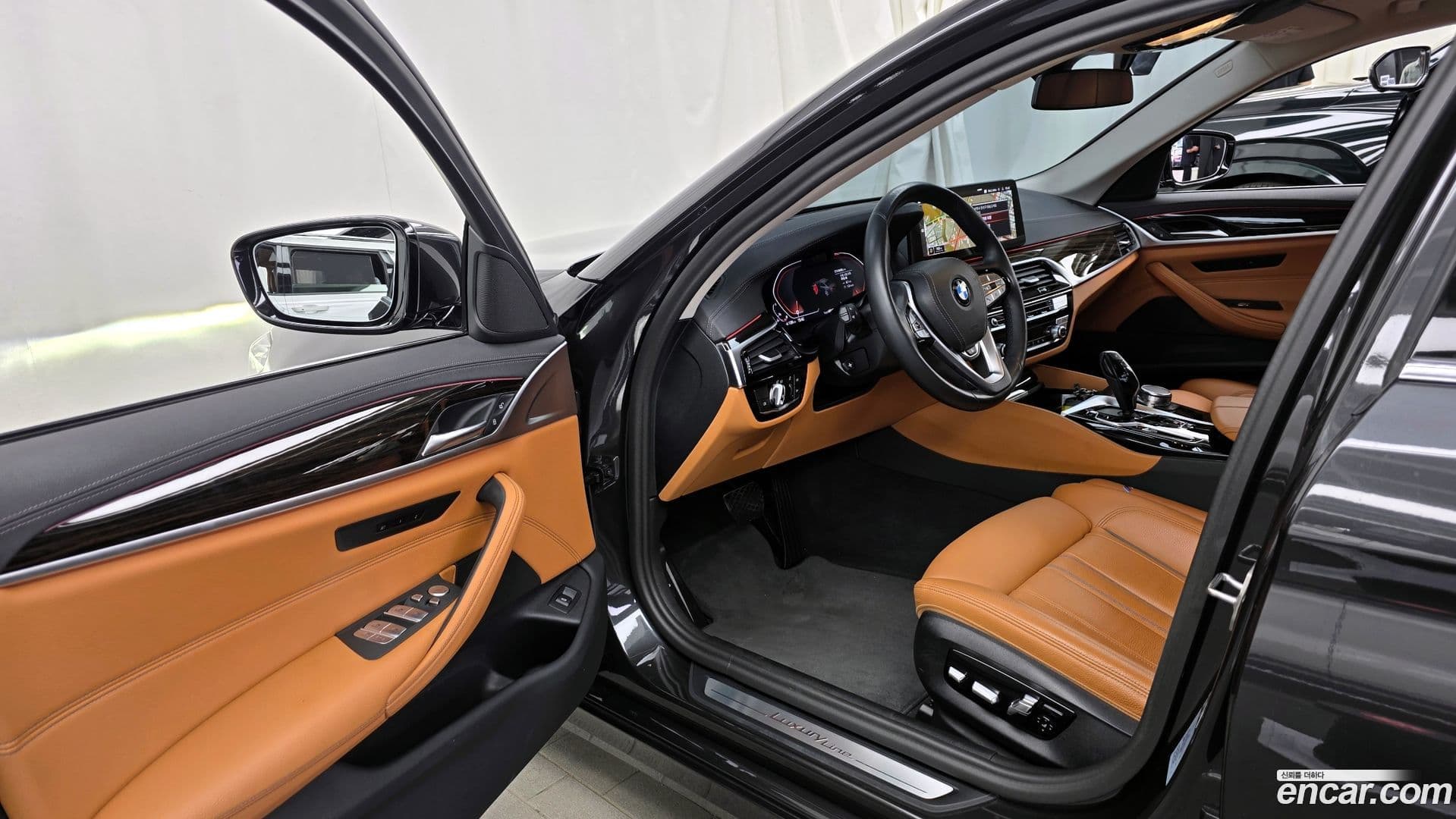 Main__Slider__Photo:5-Series BMW 2023.5-9