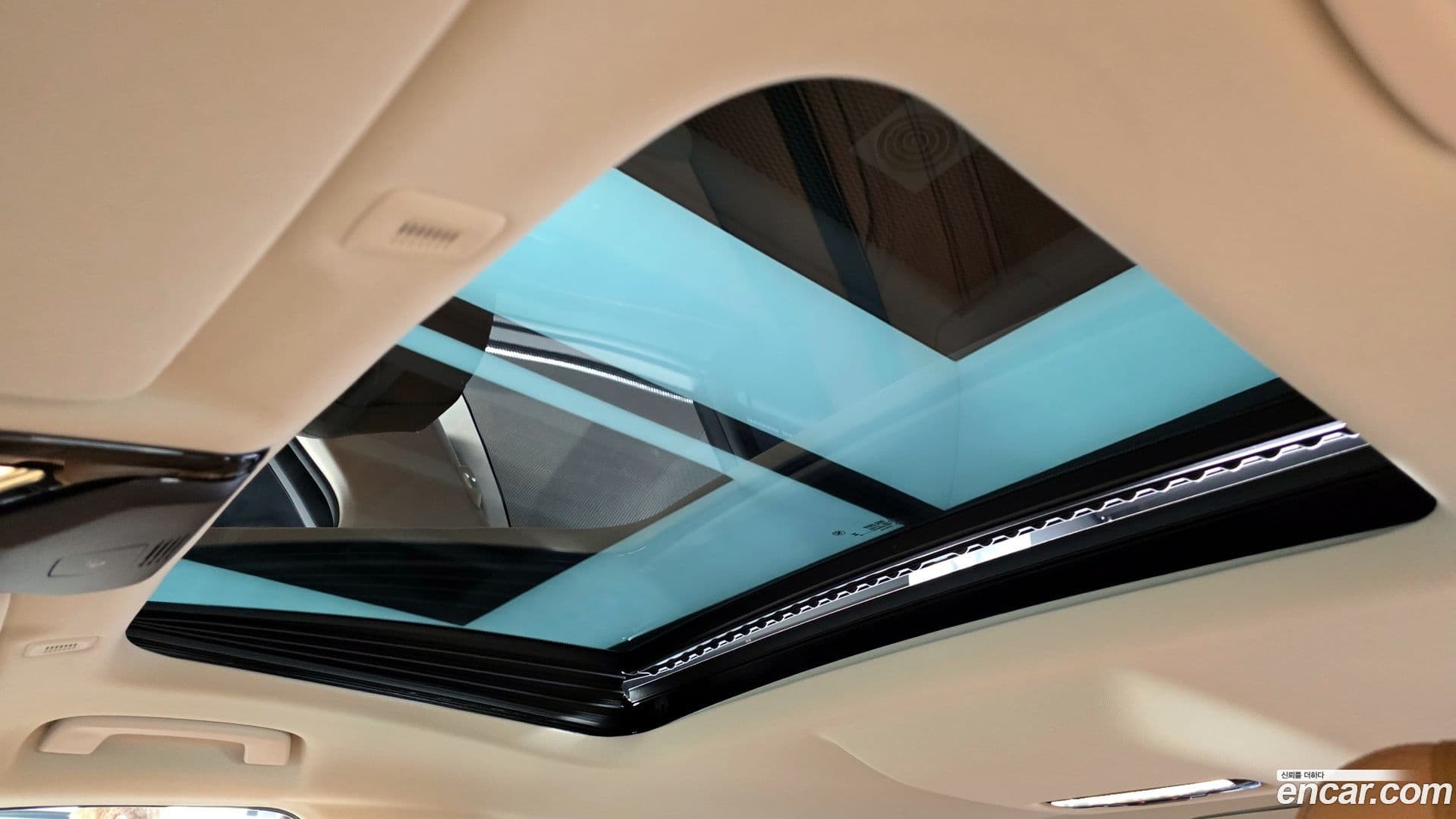 Main__Slider__Photo:5-Series BMW 2023.5-18