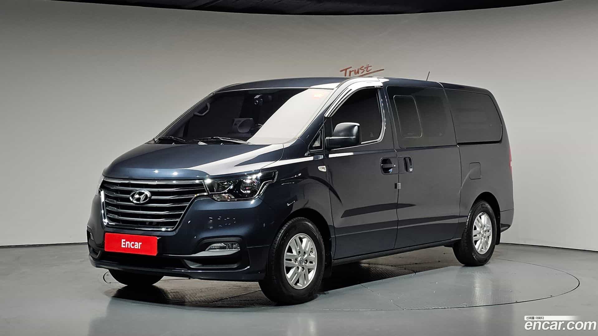 Starex Hyundai 2018.6-OUTER-001