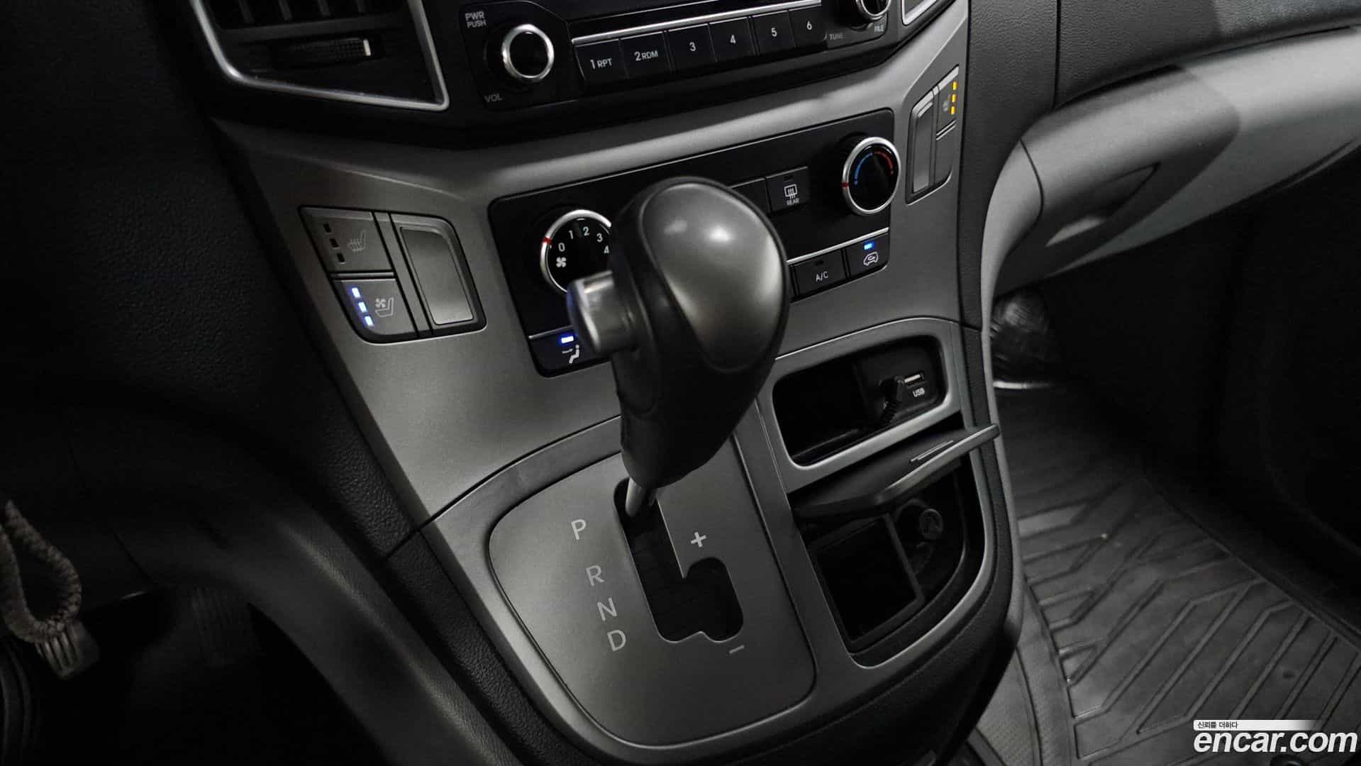 Starex Hyundai 2018.6-INNER-009