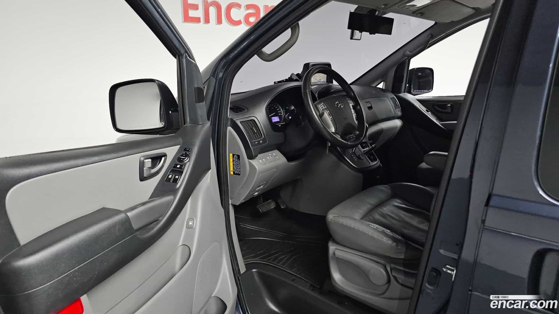 Starex Hyundai 2018.6-INNER-010