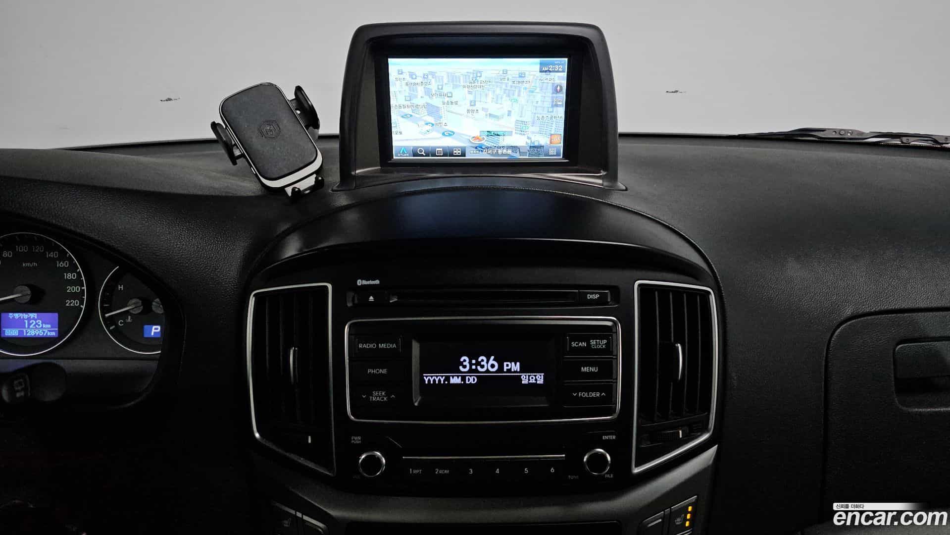 Starex Hyundai 2018.6-OPTION-016