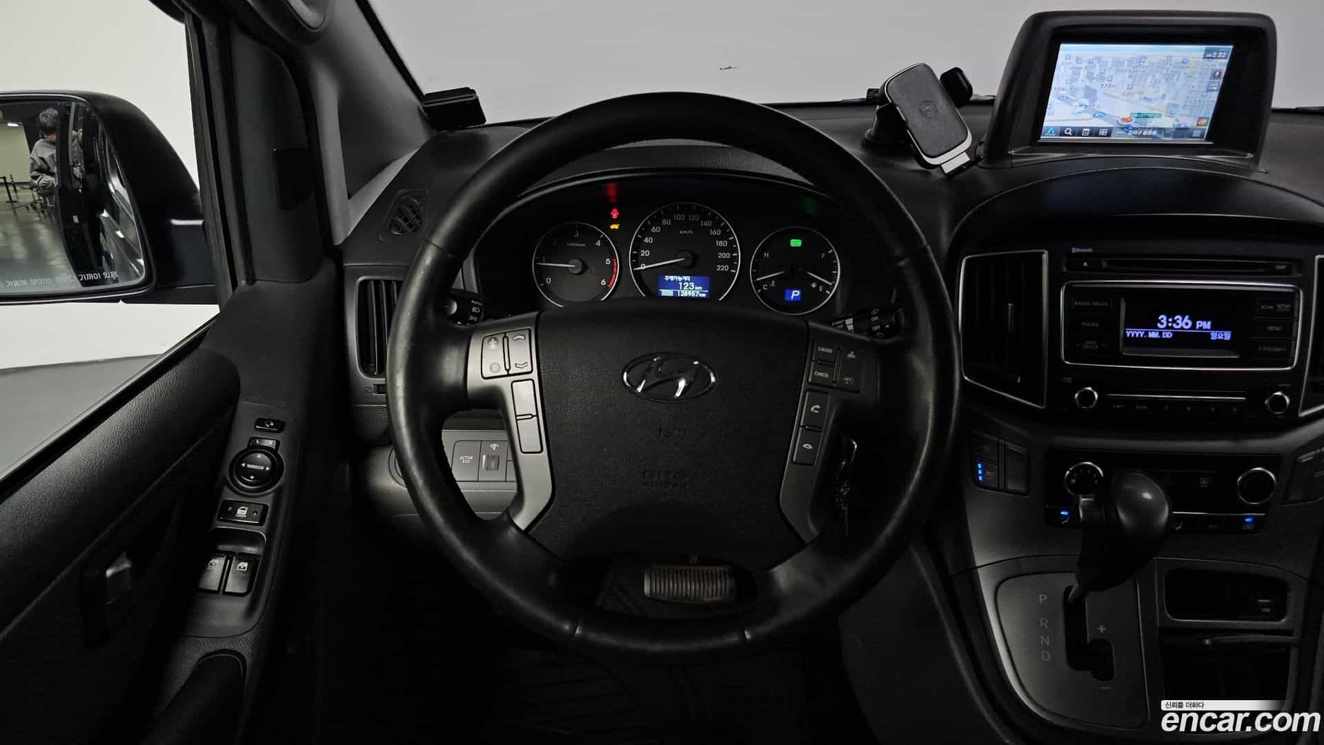 Starex Hyundai 2018.6-OPTION-018